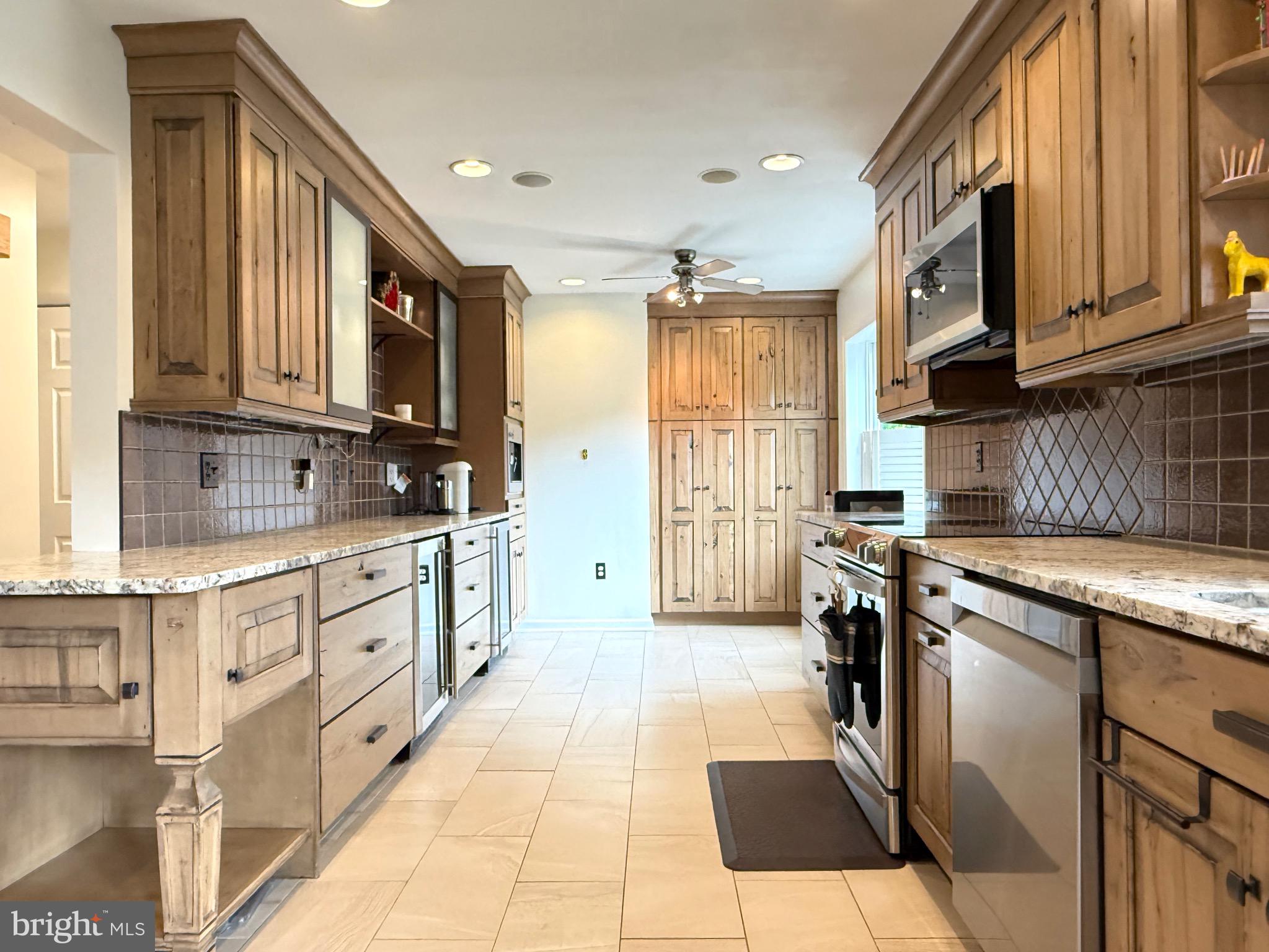 BIRCHWOOD - Residential Lease