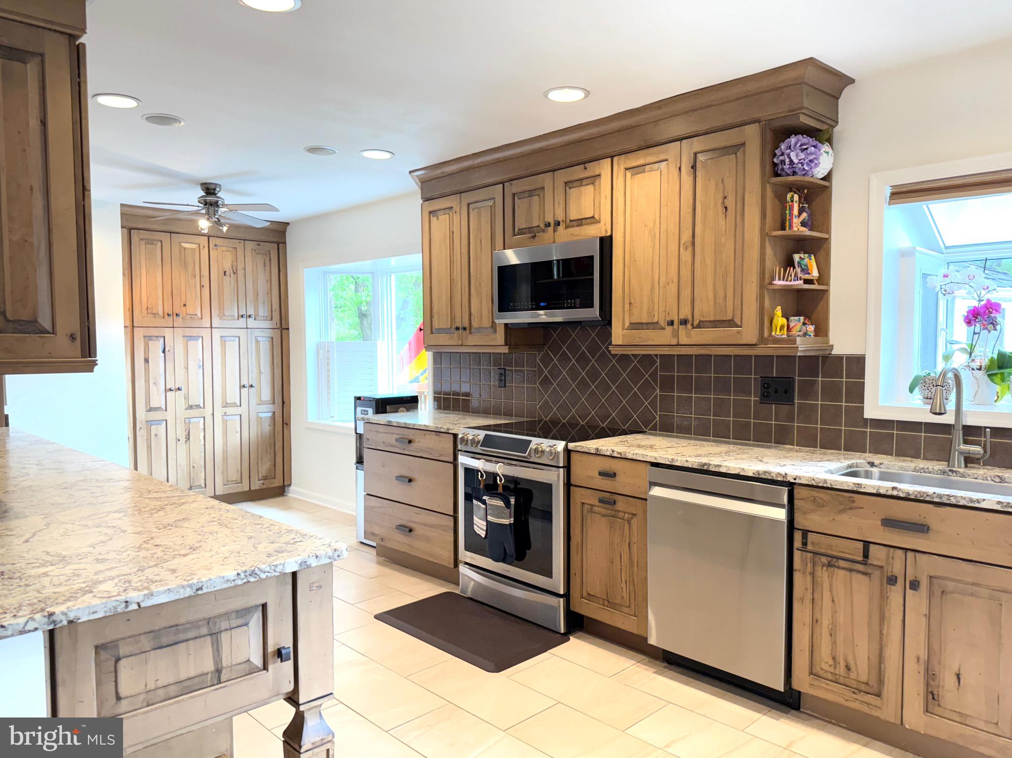 BIRCHWOOD - Residential Lease