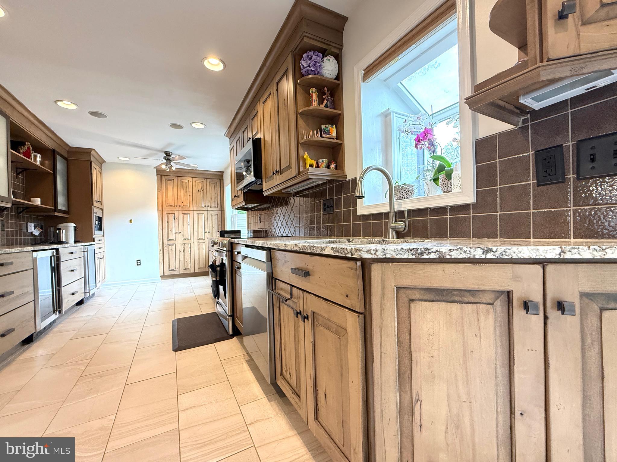 BIRCHWOOD - Residential Lease