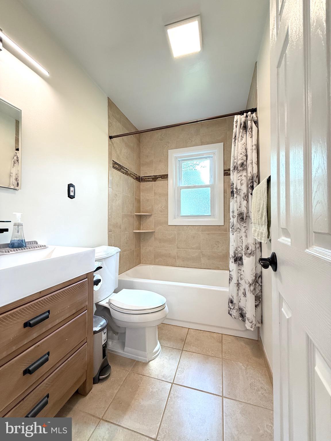 BIRCHWOOD - Residential Lease