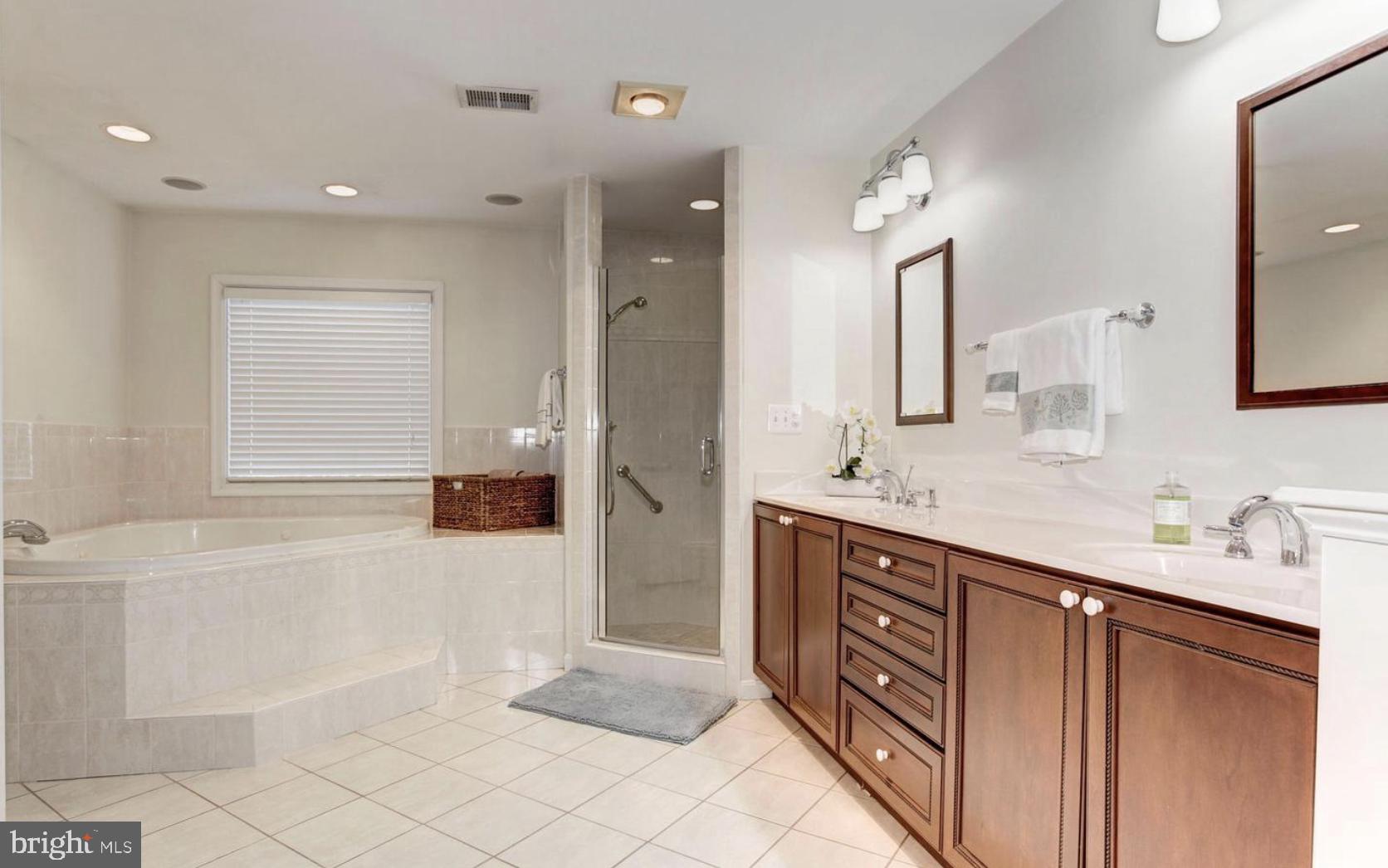 BIRCHWOOD - Residential Lease