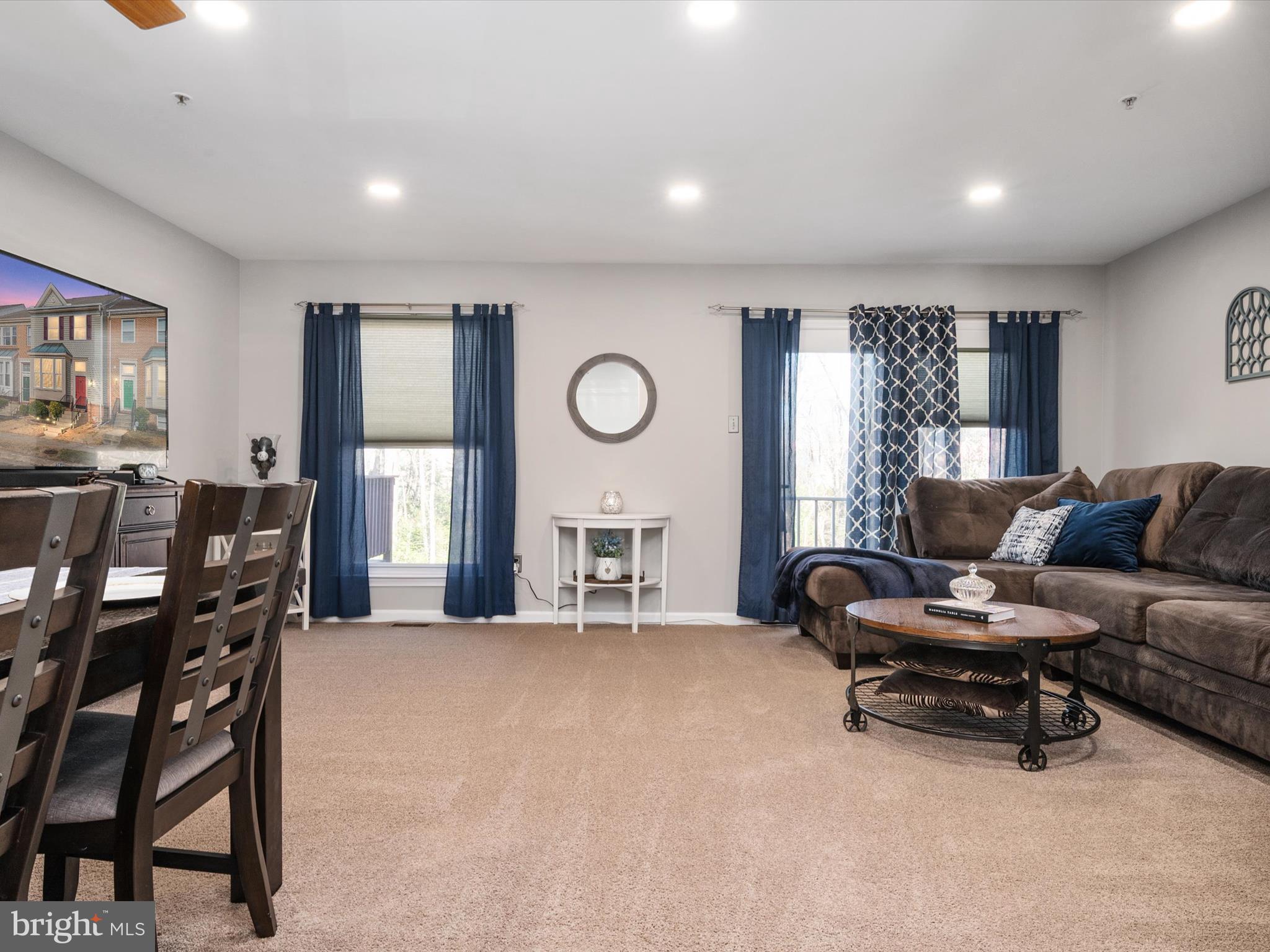 FOX CHASE - Residential