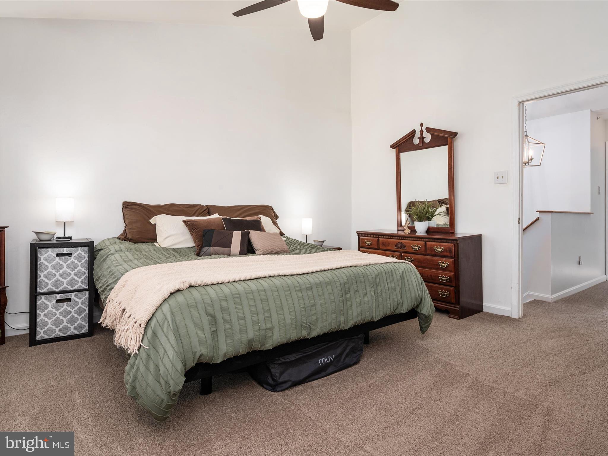 FOX CHASE - Residential