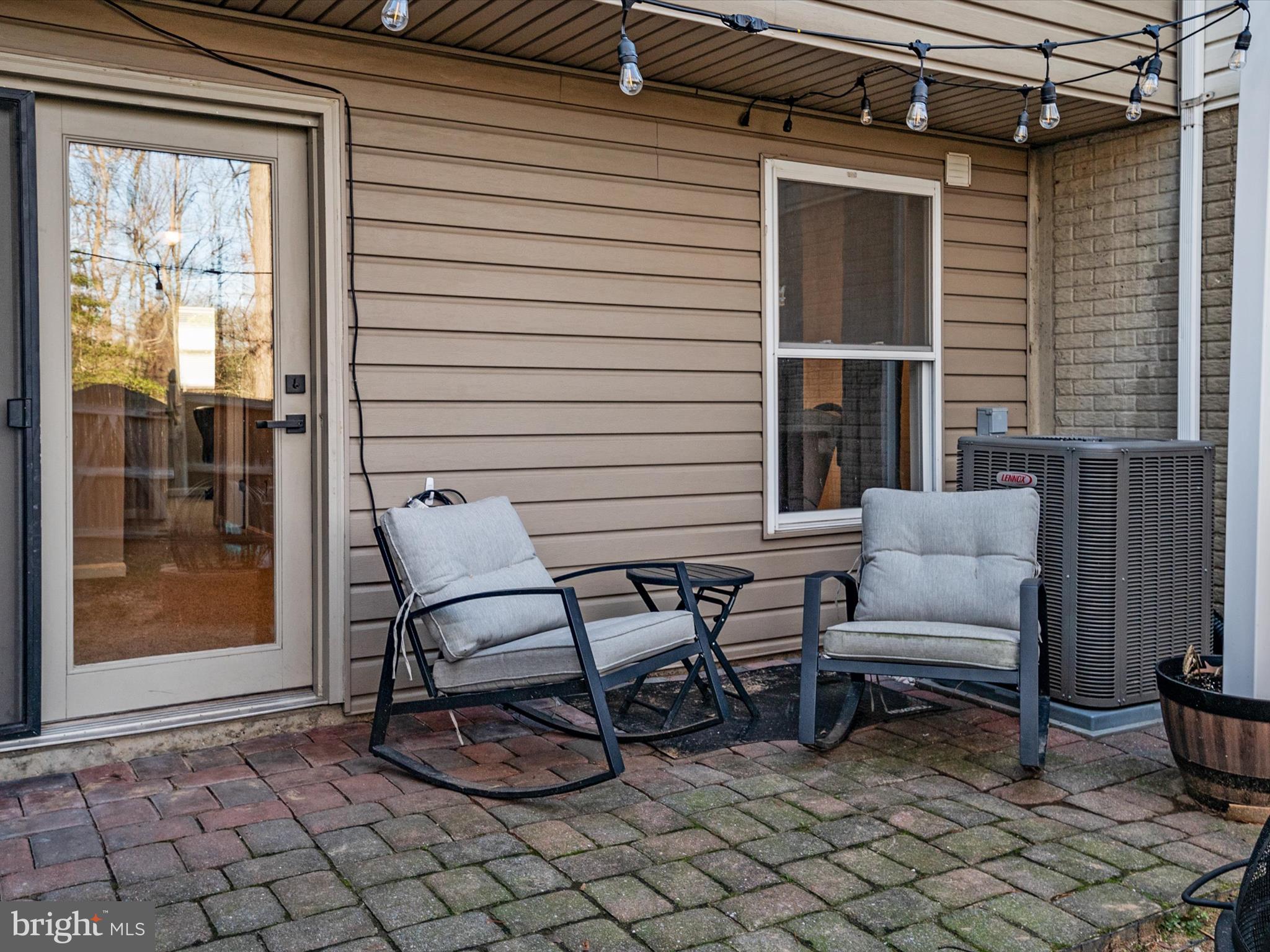 FOX CHASE - Residential