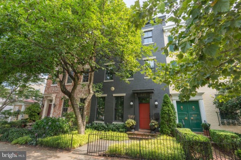 Townhouse For Sale - 639 E Street<br/> WASHINGTON, DC 20003