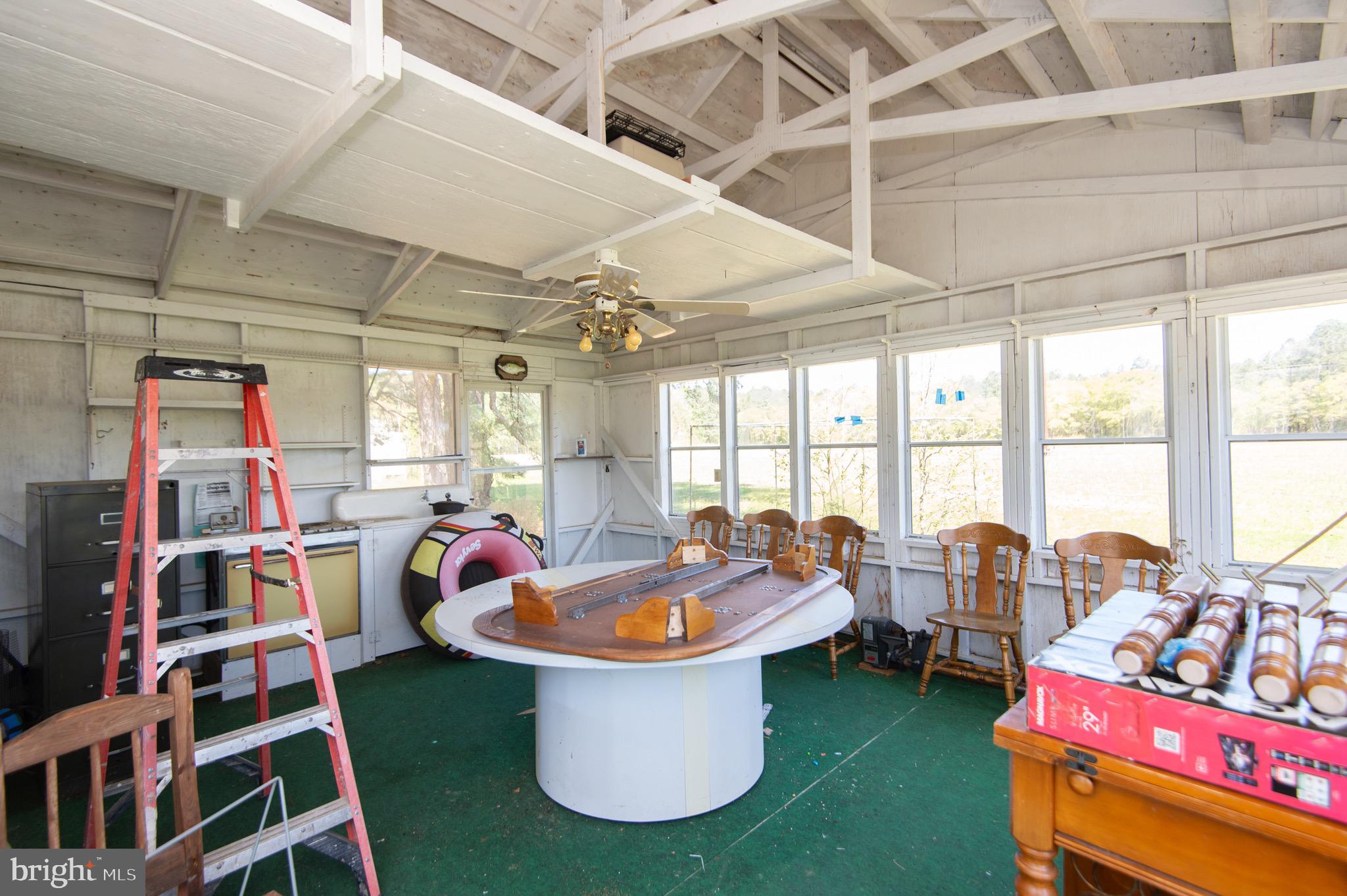 RIVERTON - Residential