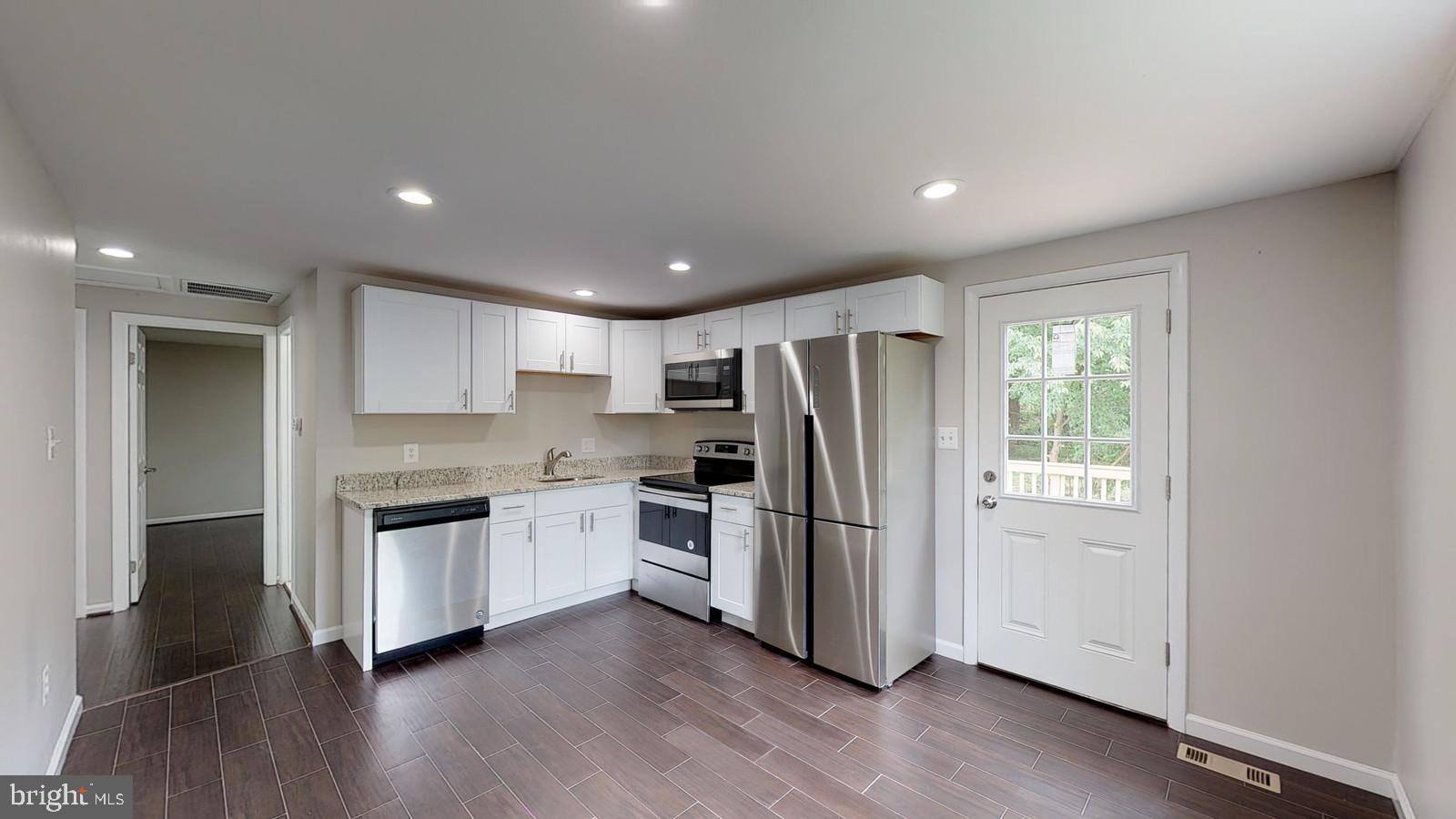 DALE CITY - Residential