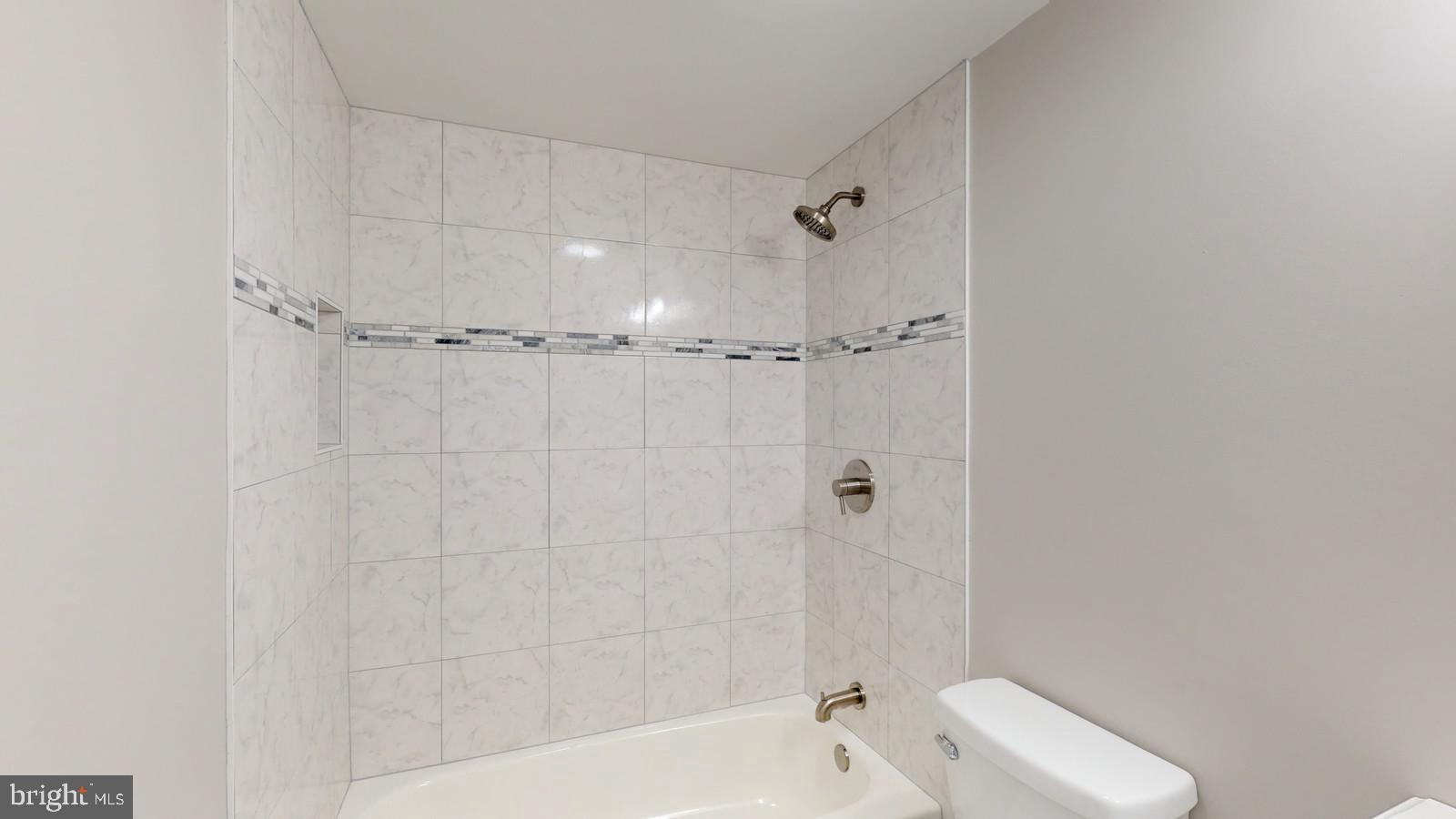 DALE CITY - Residential