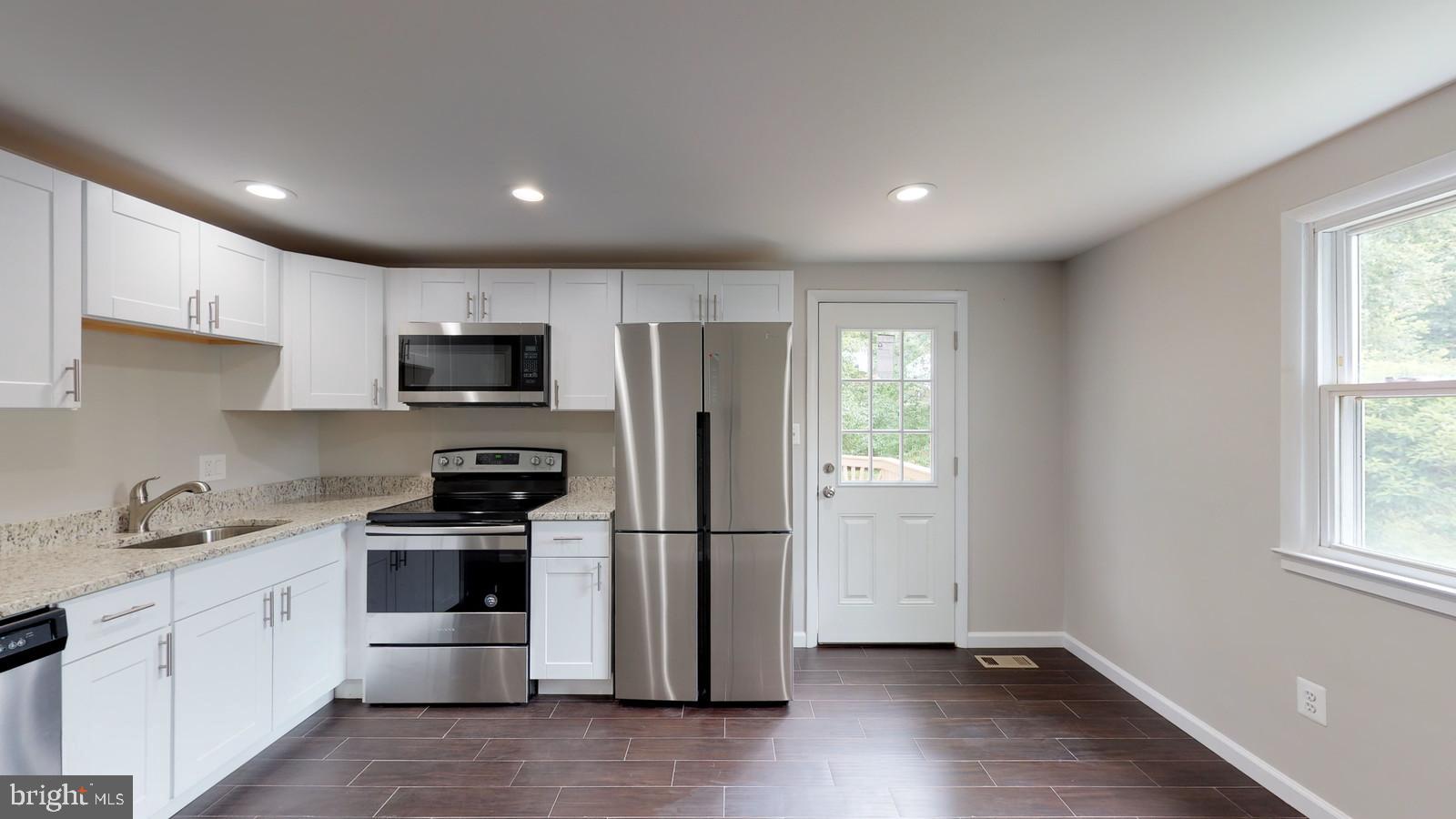 DALE CITY - Residential