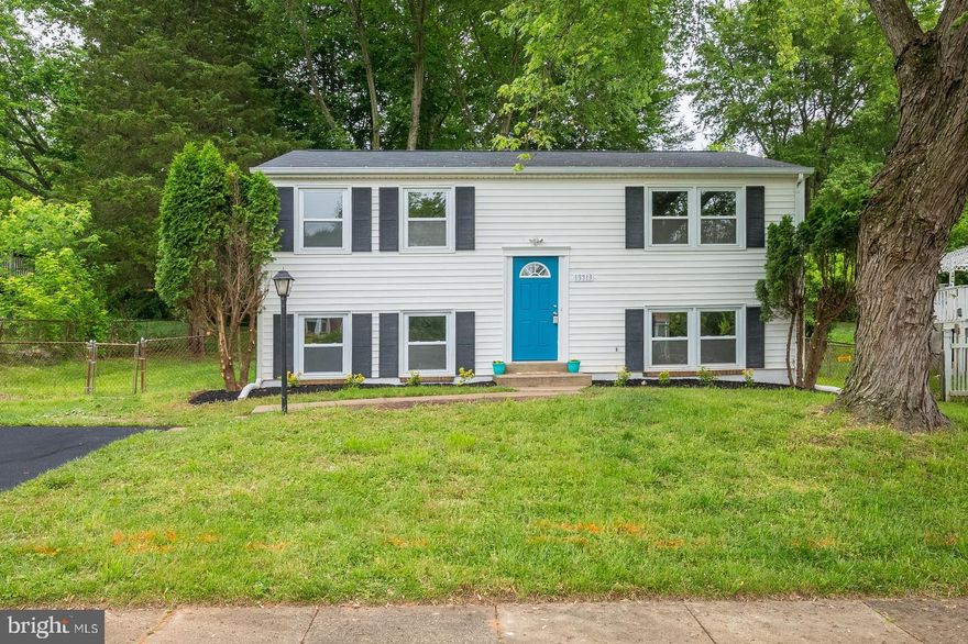 Rare opportunity to own at an incredible price! Fully remodeled single family home in quiet and well maintained neighborhood in the heart of Woodbridge. With 3 generous bedrooms, 2 full baths, a bright rec room and a good size laundry room, this home feels bigger than you could imagine!  Redone top to bottom with a brand new roof, new flooring (beautiful tiles in the kitchen), renovated bathrooms, new fixtures, new water heater, new washer and dryer, beautiful new granite countertop and kitchen cabinetry, new Stainless Steel appliances, recessed lighting throughout, new interior and exterior doors, newer windows and HVAC system (2016), newly painted. Good size deck and wooded backyard, fully fenced. No HOA. A mile from Mapledale Plaza mall, gas station and very easy access to main commuting routes.