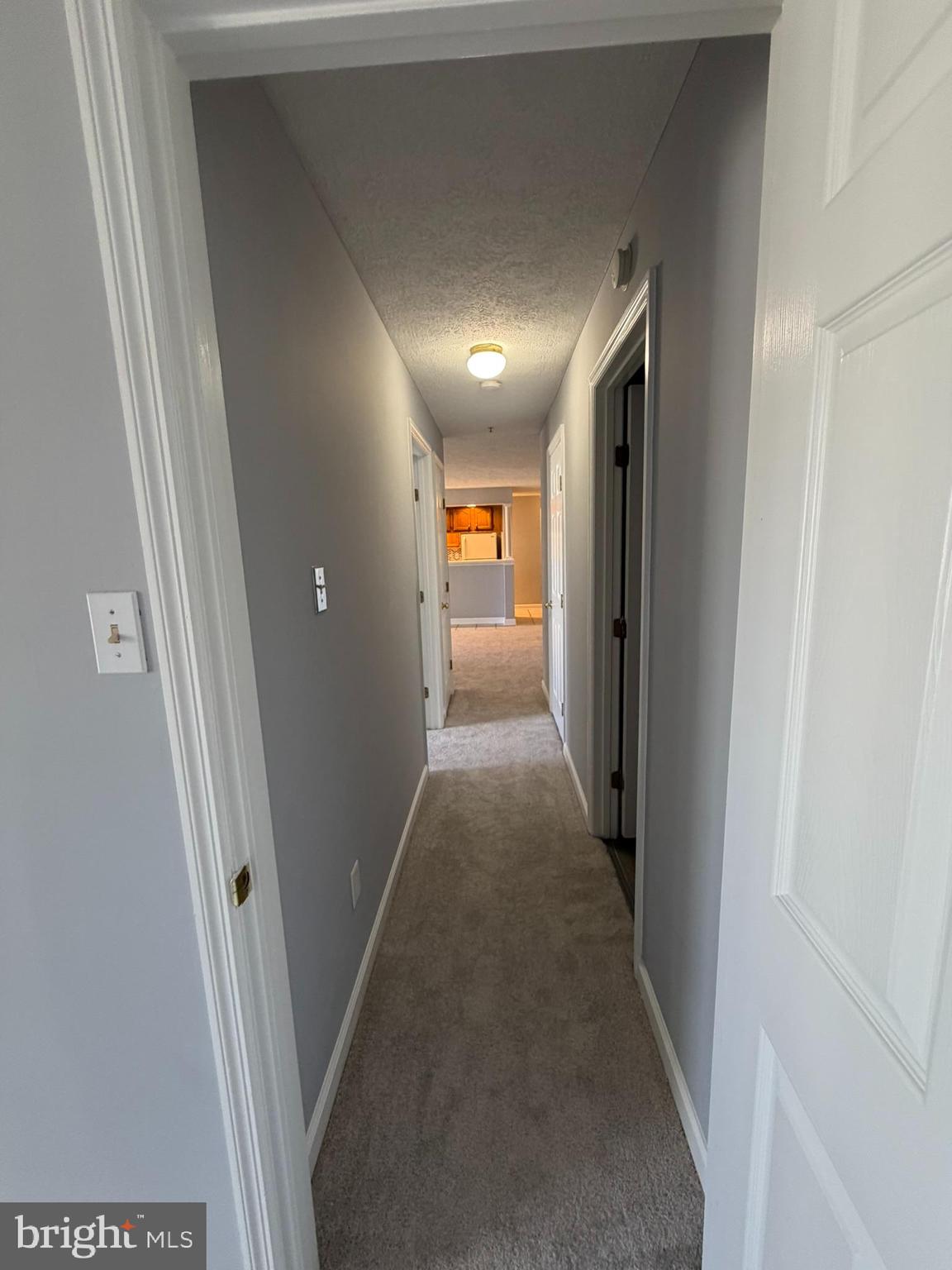 RIVERSIDE - Residential Lease