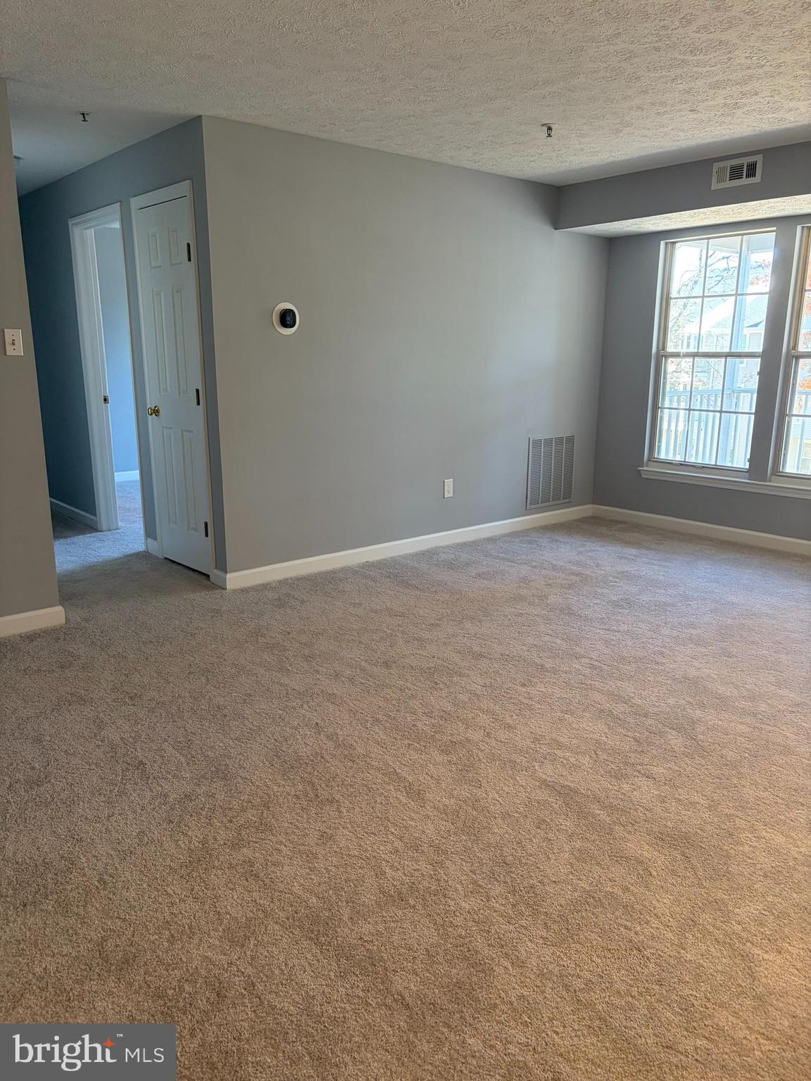 RIVERSIDE - Residential Lease