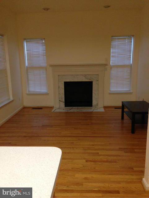 WELLESLEY - Residential Lease