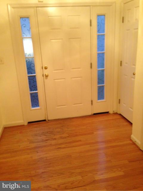 WELLESLEY - Residential Lease