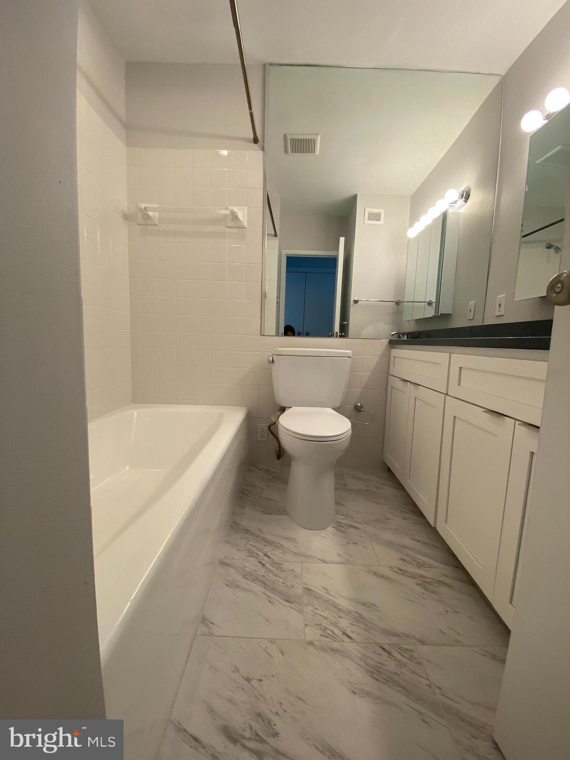 RITTENHOUSE SQUARE - Residential Lease