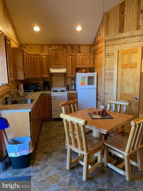 MANN TOWNSHIP - Farm