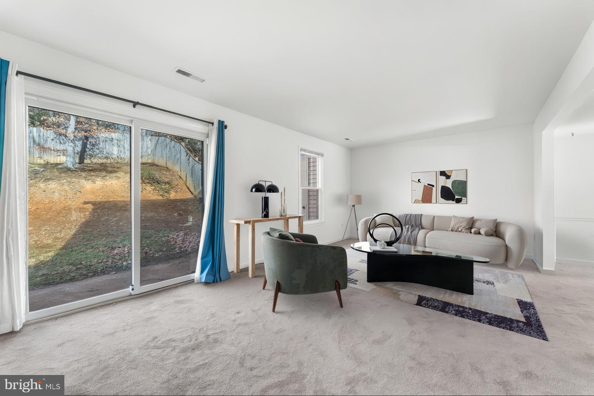 WHISPERING WOODS - Residential