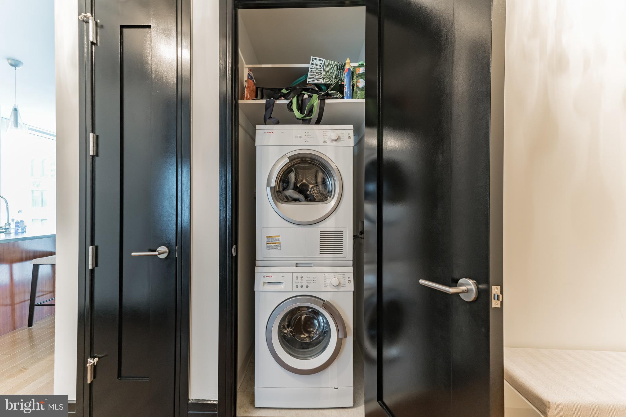 AVENUE OF THE ARTS - Residential Lease