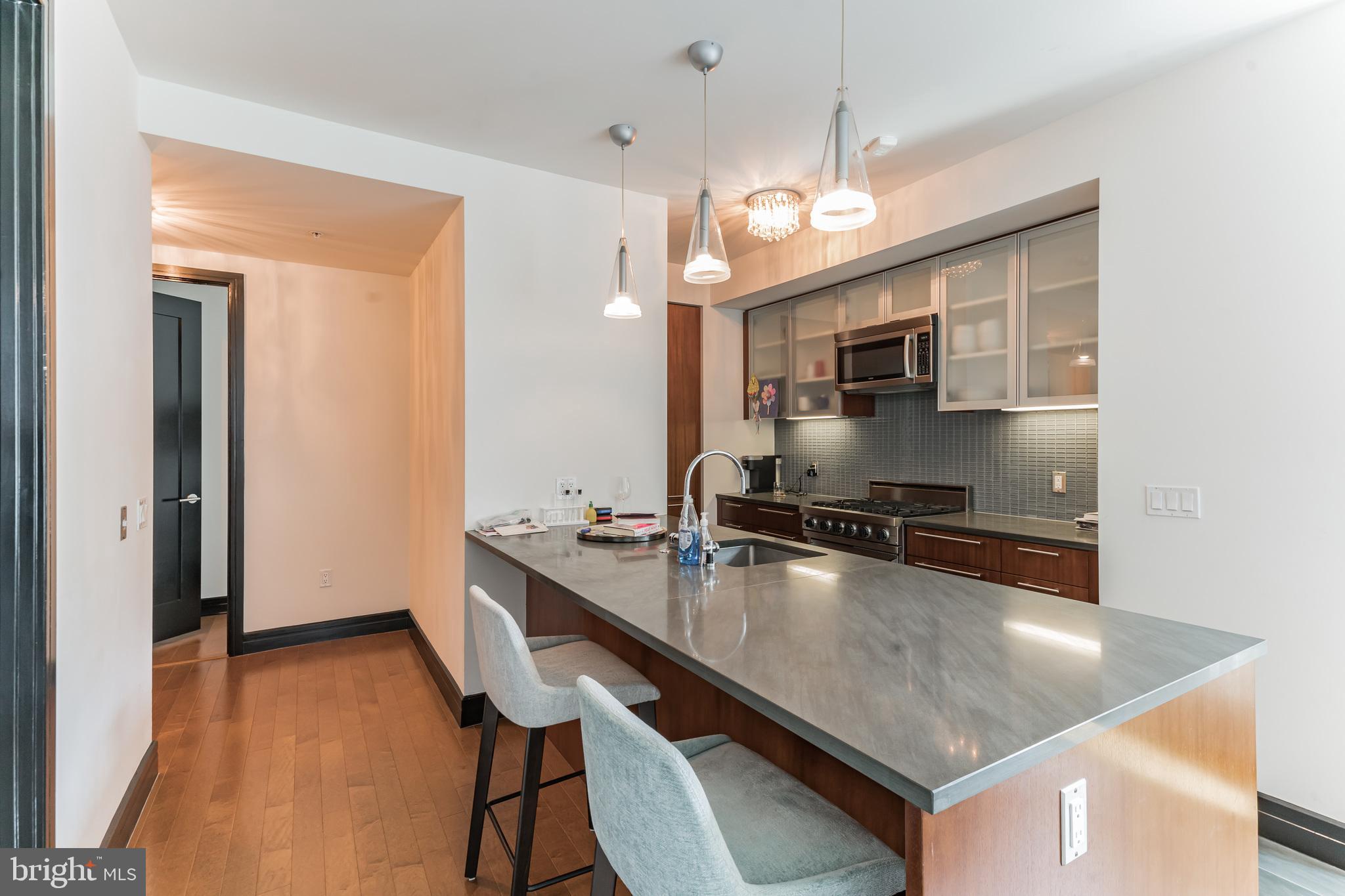 AVENUE OF THE ARTS - Residential Lease