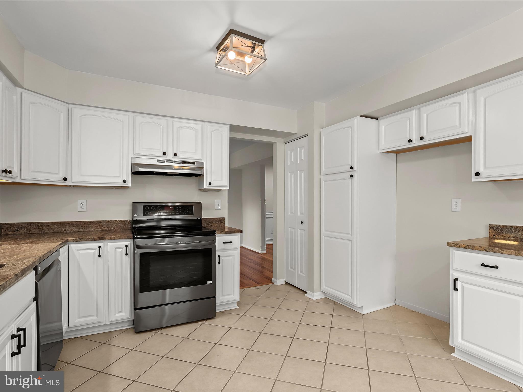 OAKHURST - Residential