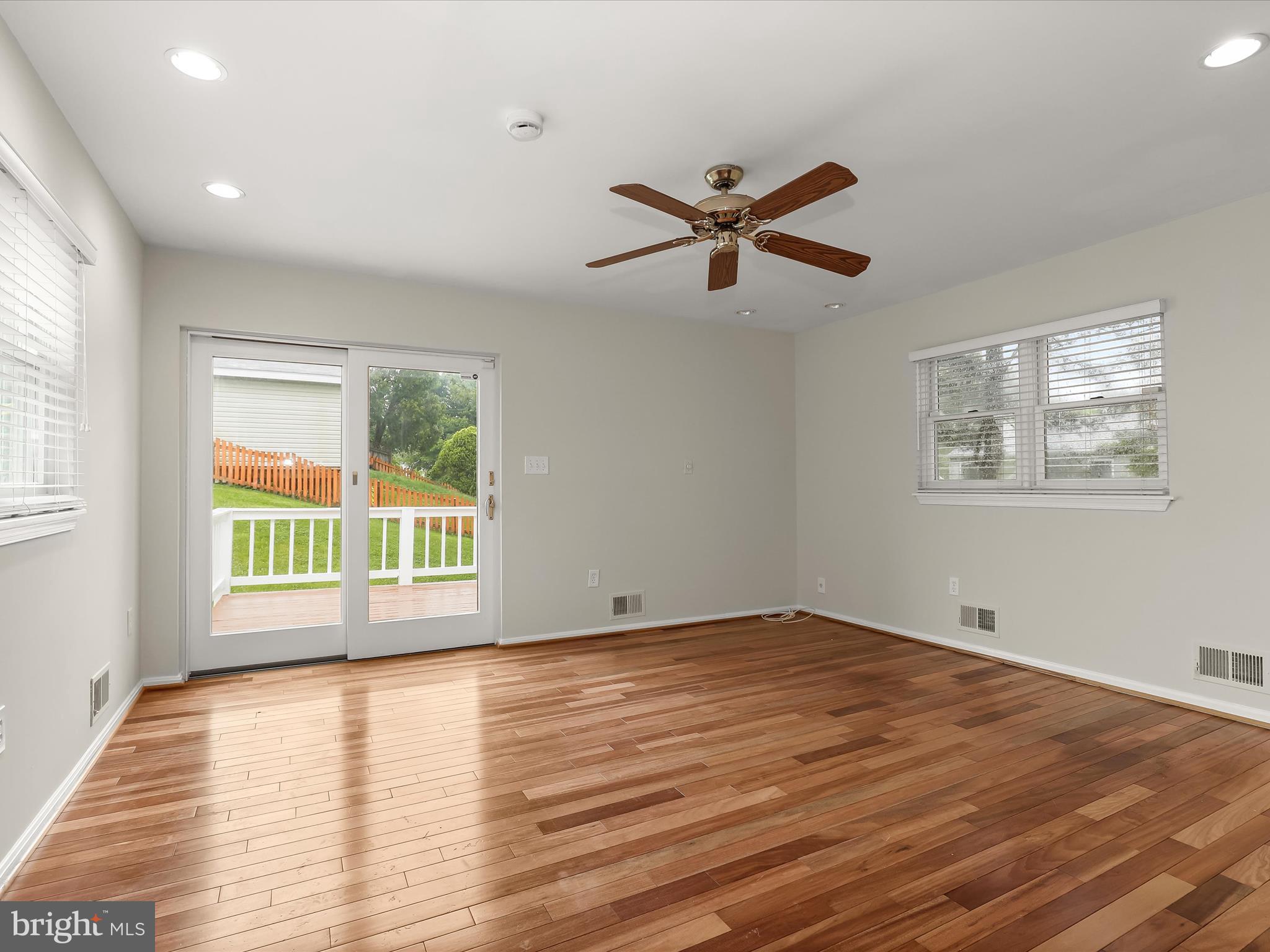 OAKHURST - Residential