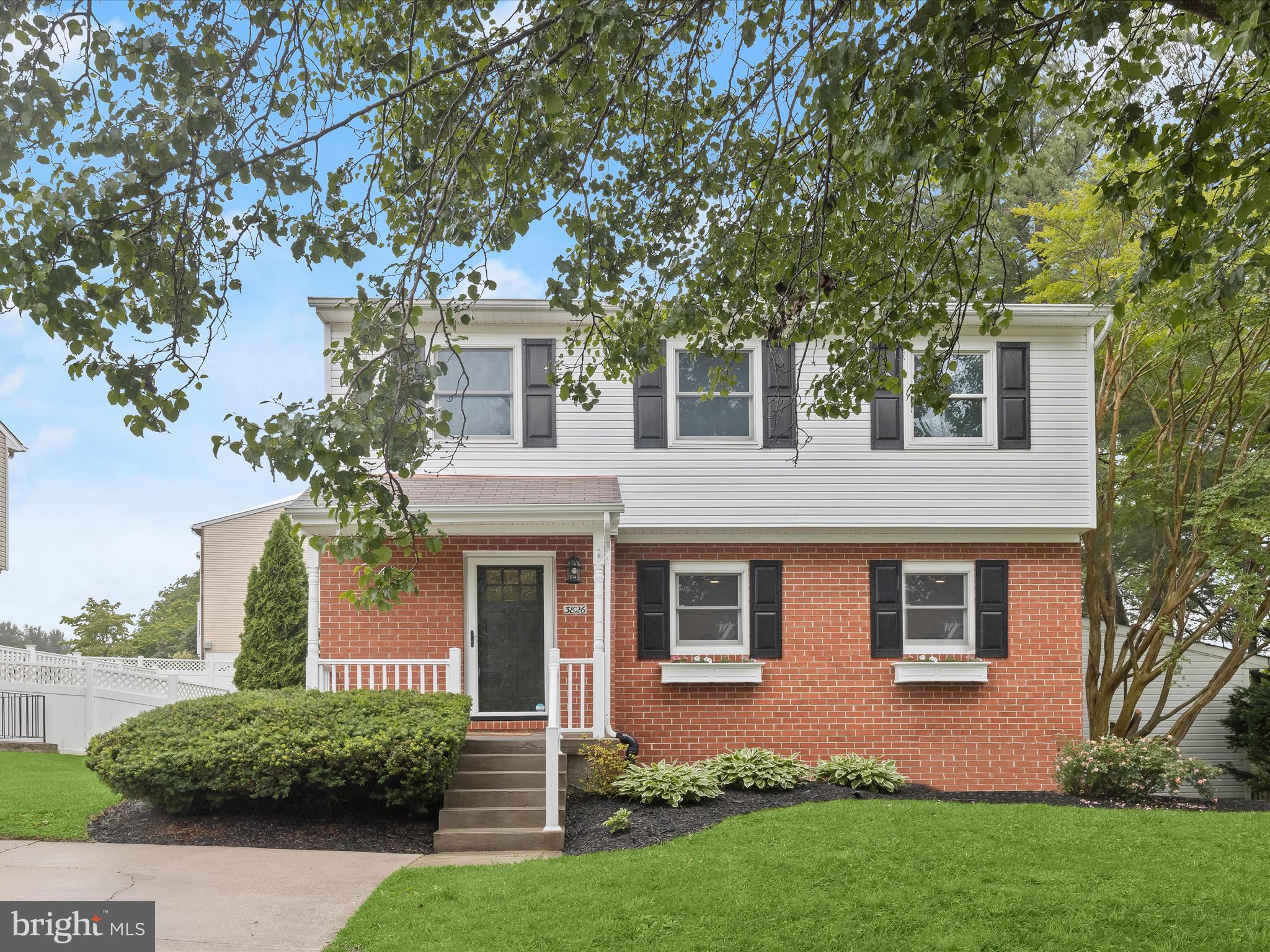 3826 PERRYHURST