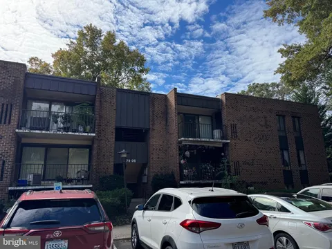 7905 Dassett Court Unit 304, Annandale, VA MLS: VAFX2269848