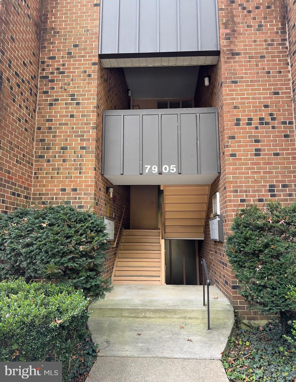 7905 DASSETT COURT 304