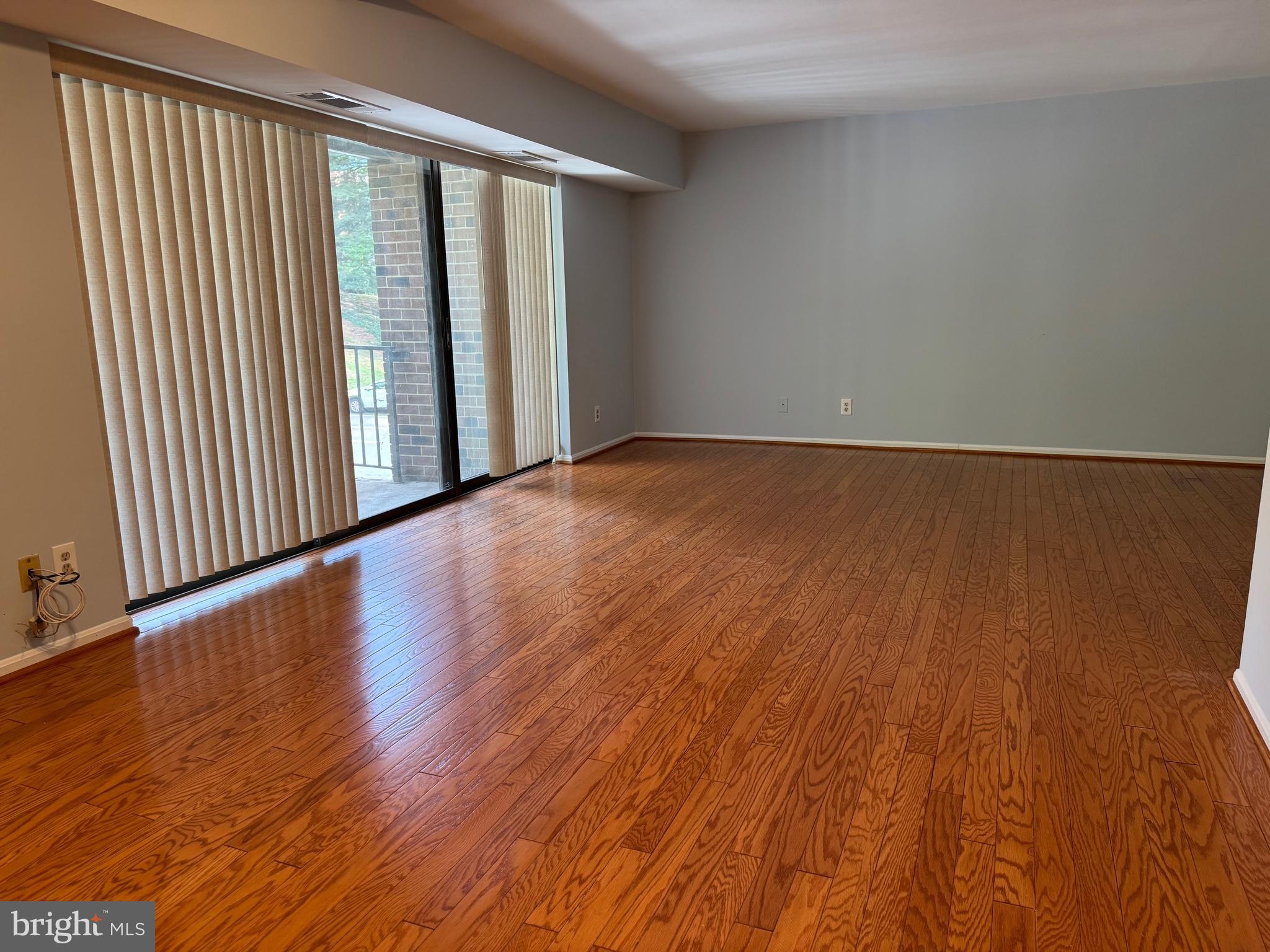 HERITAGE COURT - Residential