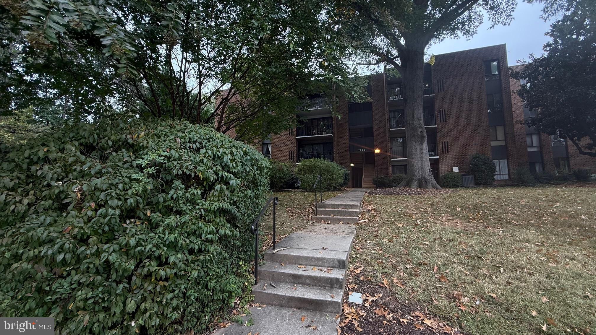 7905 DASSETT COURT 304