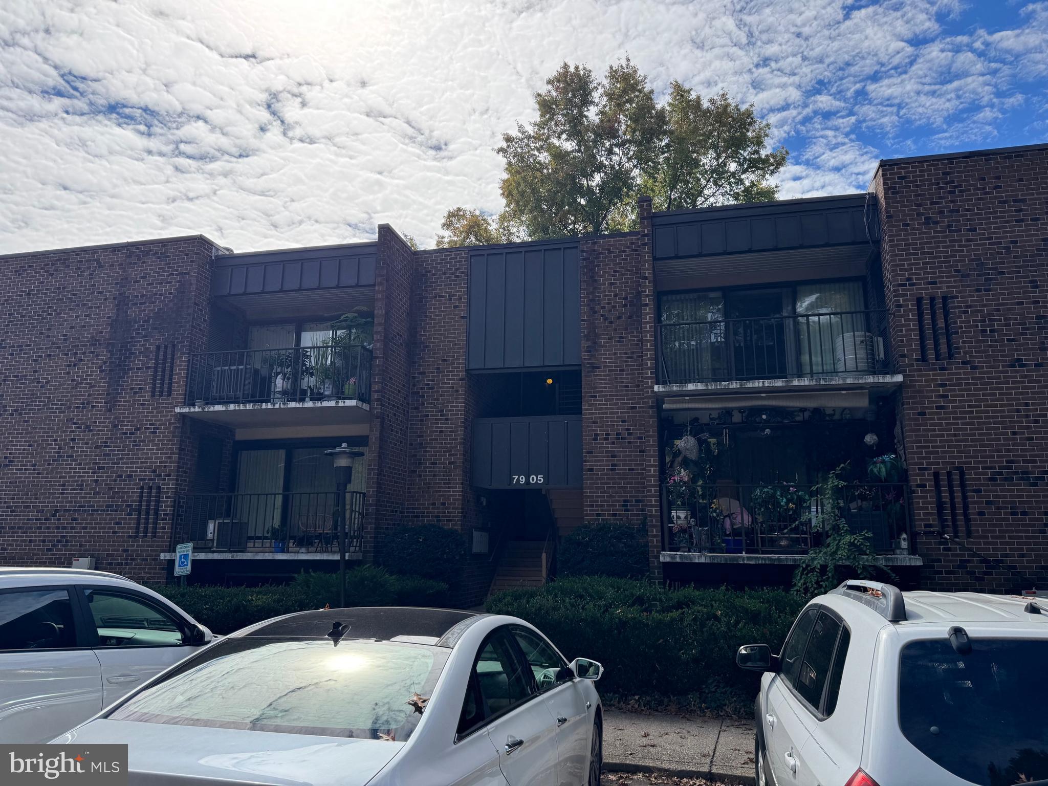 7905 DASSETT COURT 304