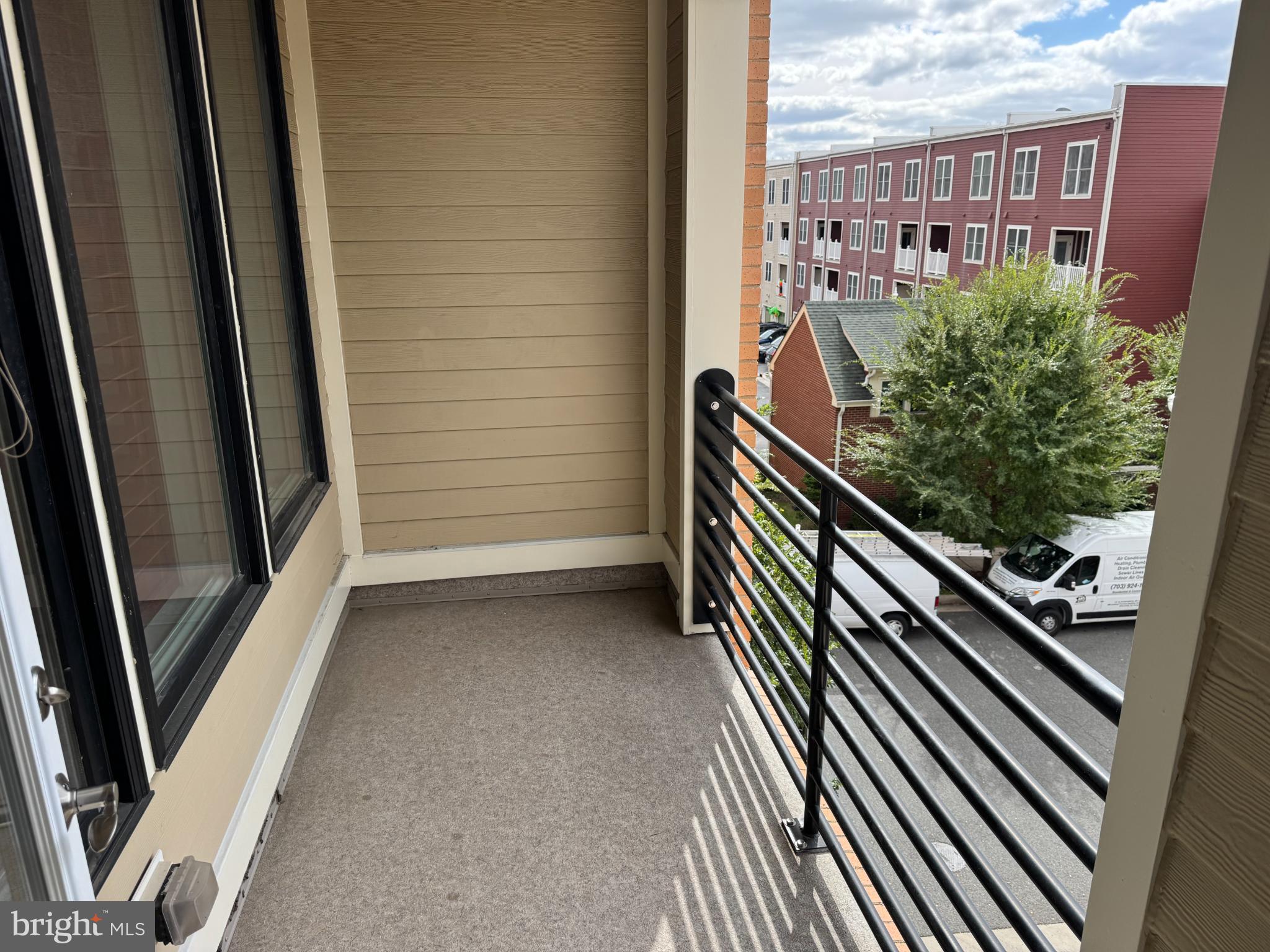 POTOMAC  YARDS - Residential