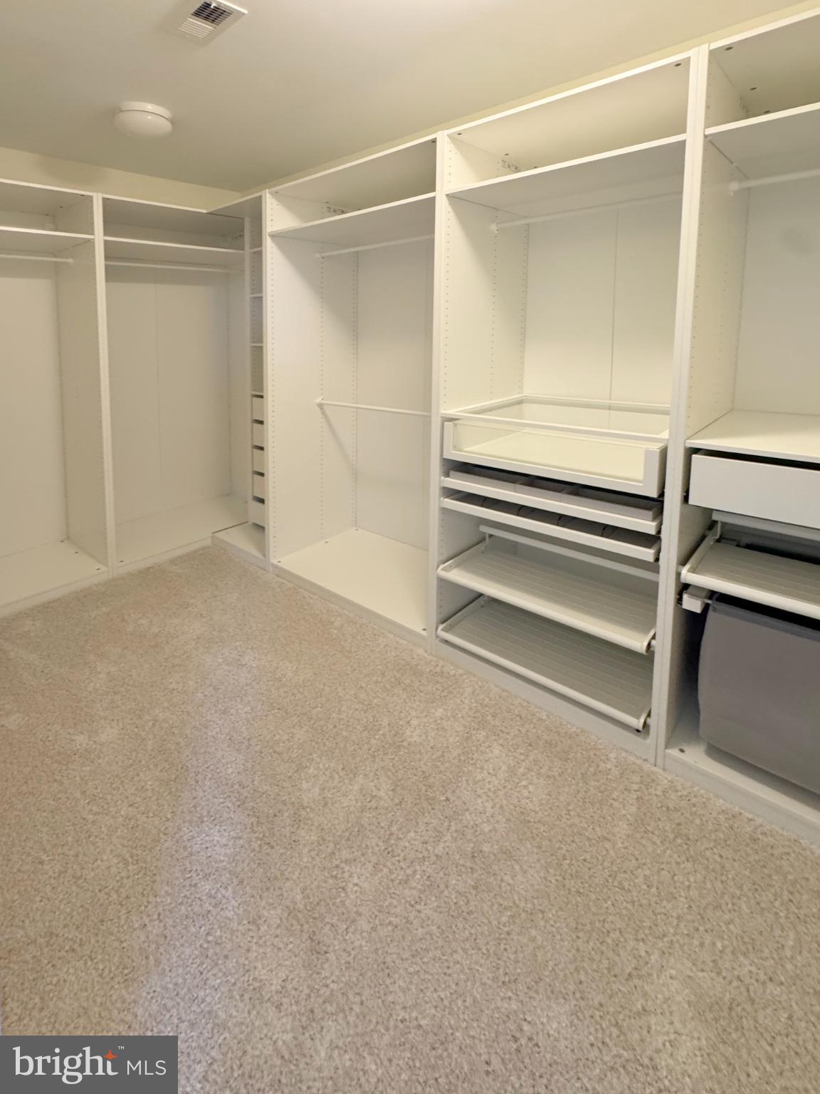 POTOMAC  YARDS - Residential