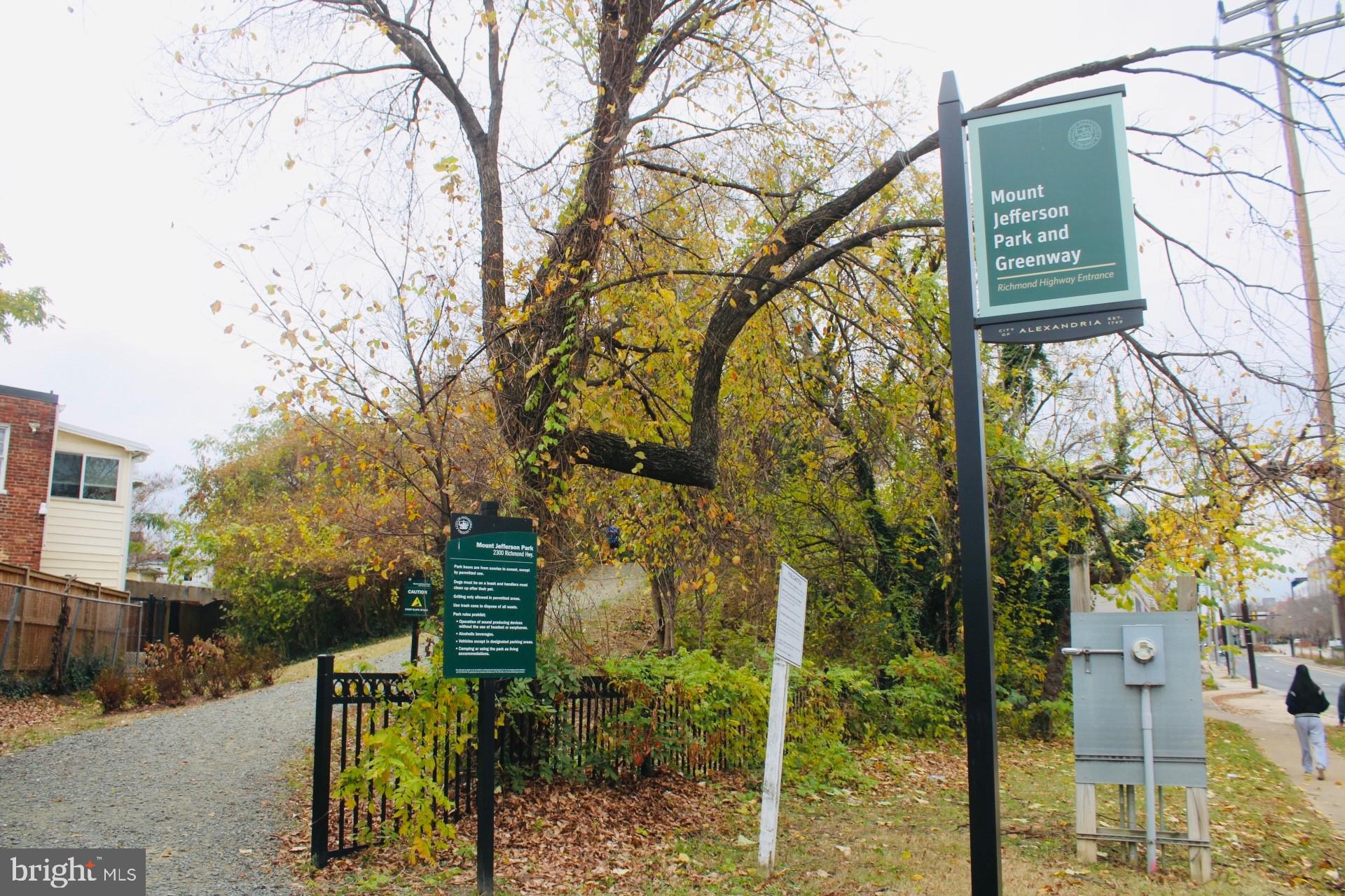 POTOMAC  YARDS - Residential