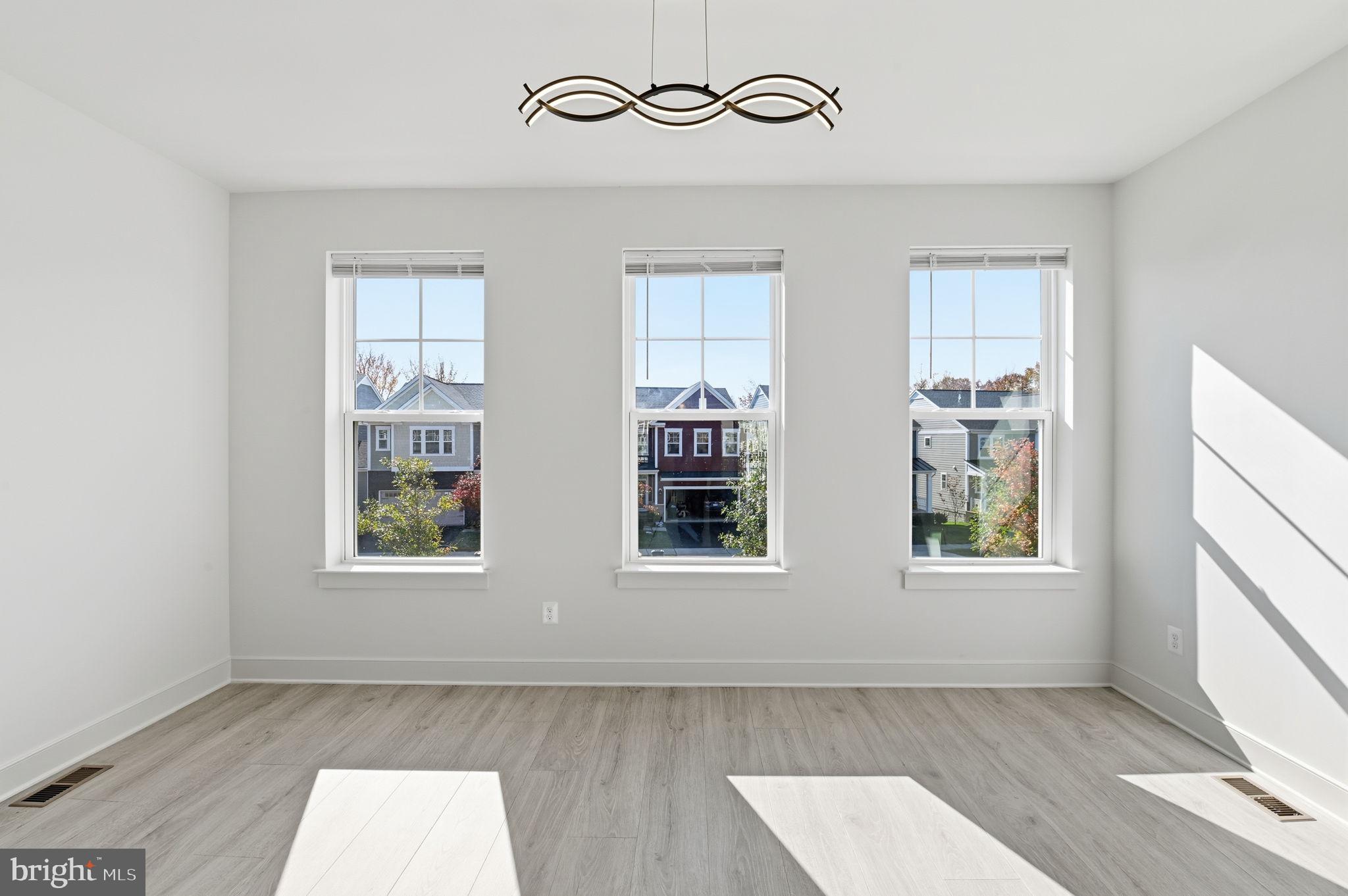 POTOMAC SHORES - Residential