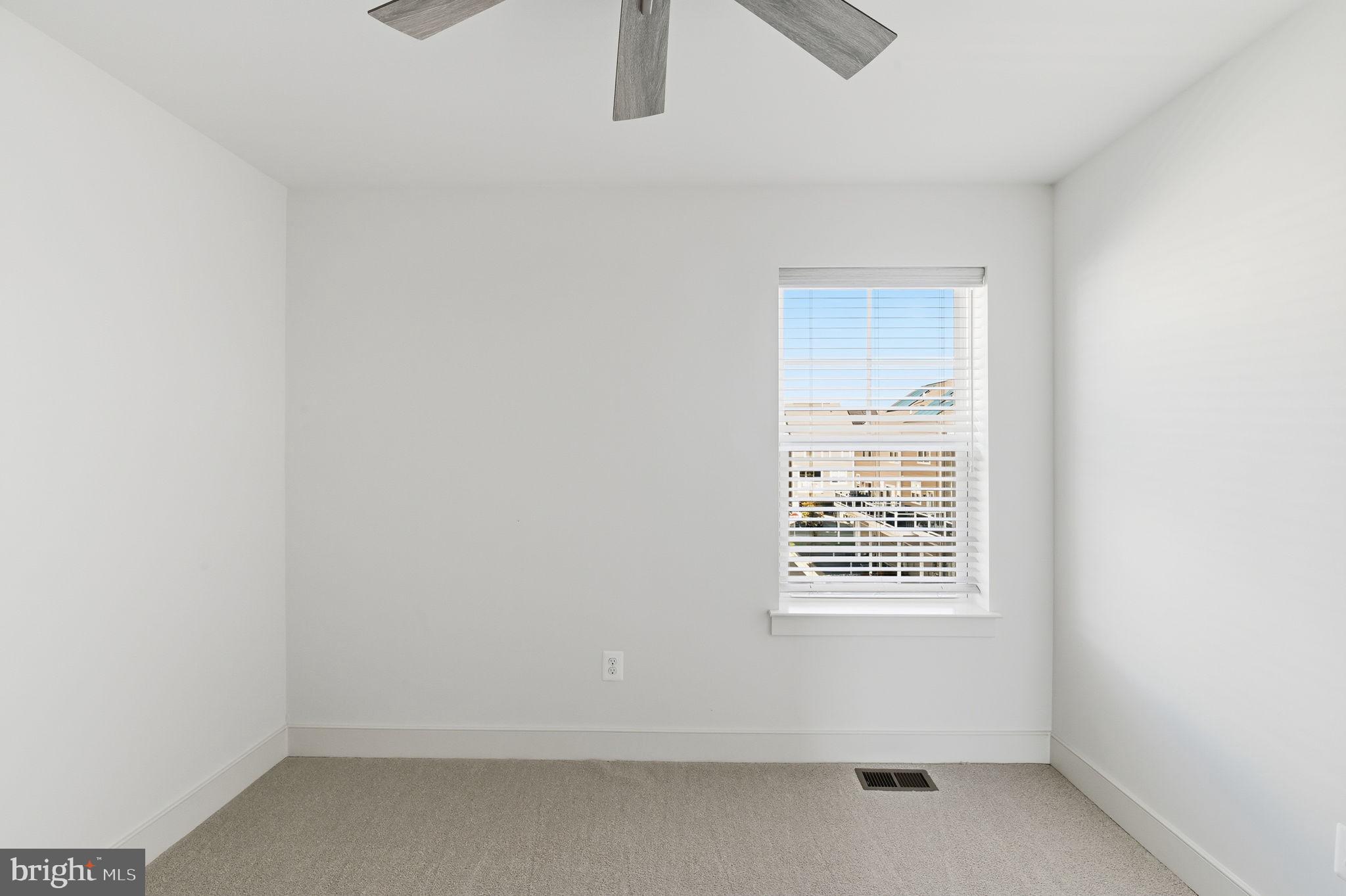 POTOMAC SHORES - Residential