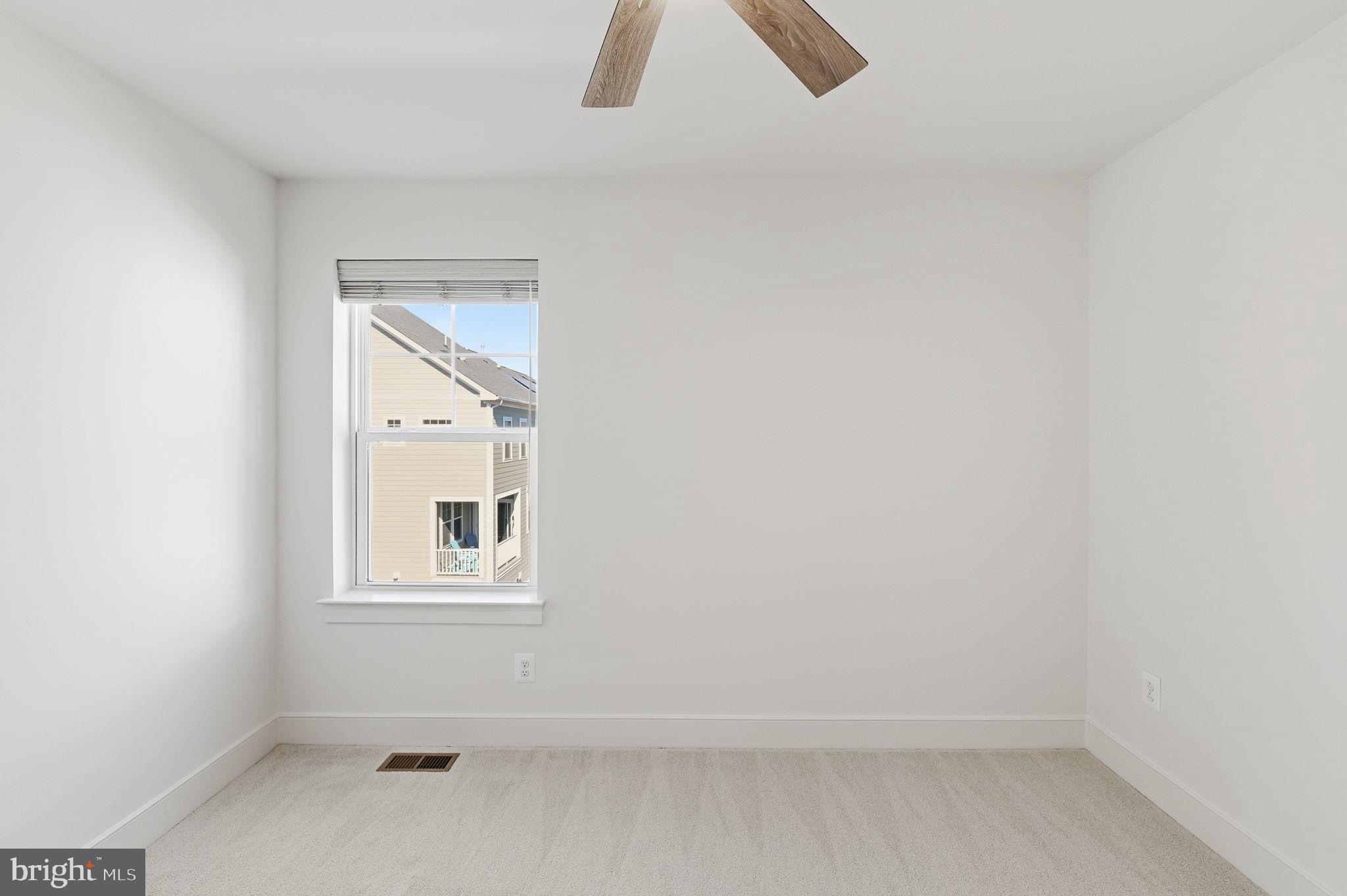 POTOMAC SHORES - Residential