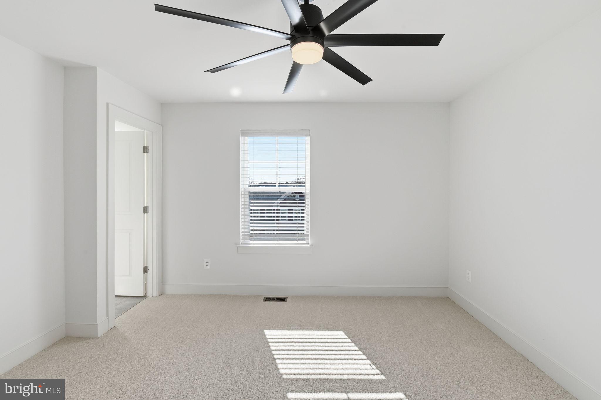 POTOMAC SHORES - Residential