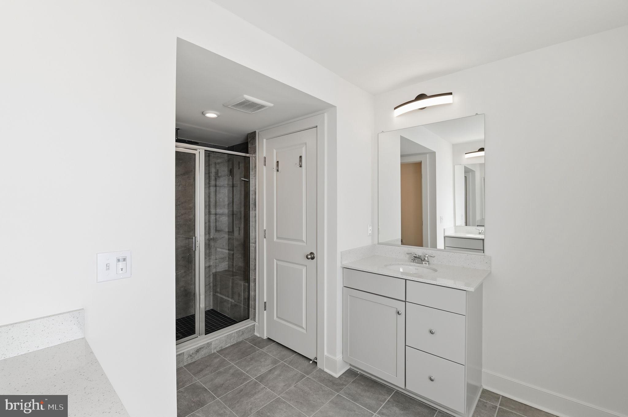 POTOMAC SHORES - Residential