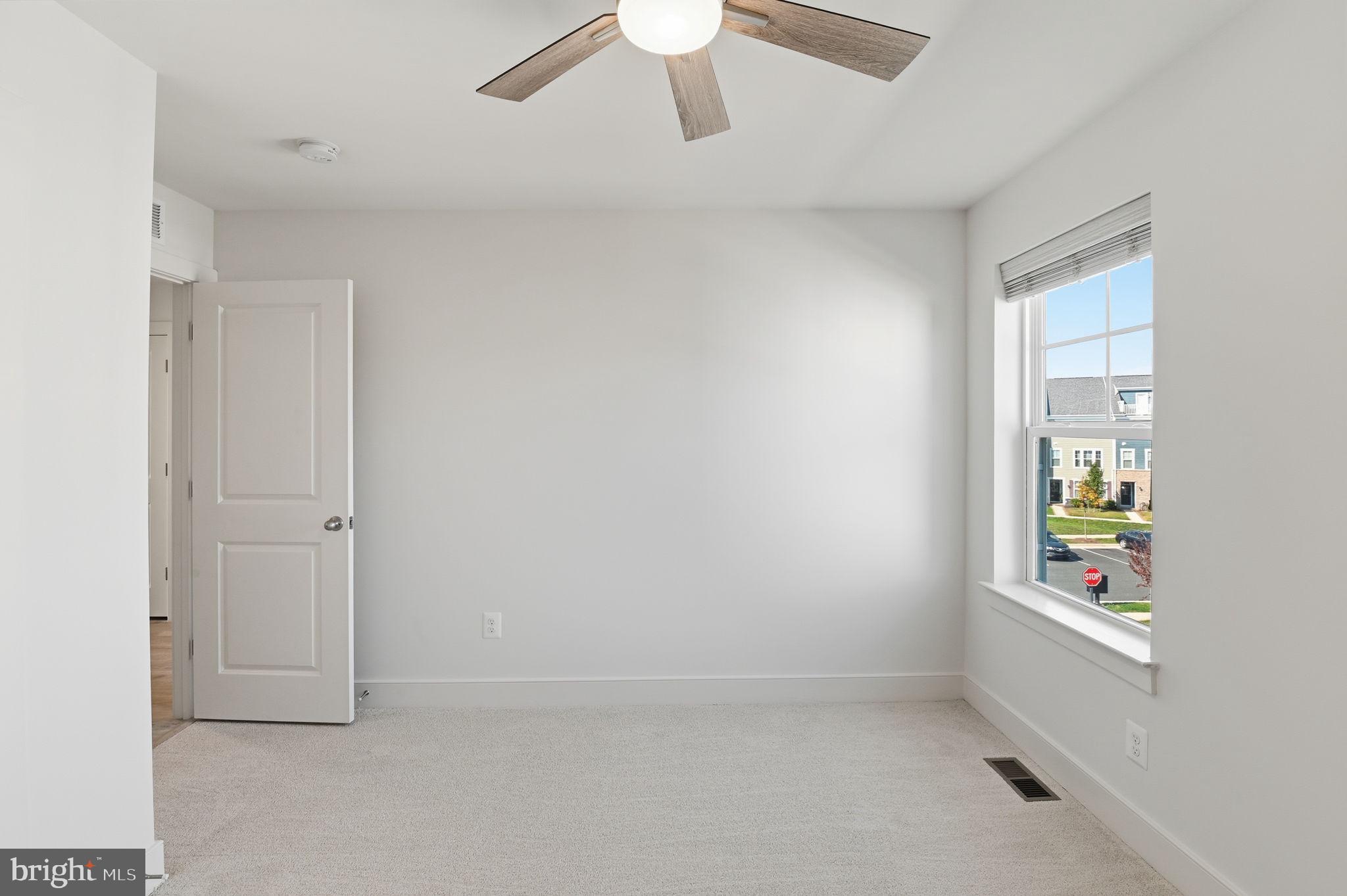 POTOMAC SHORES - Residential