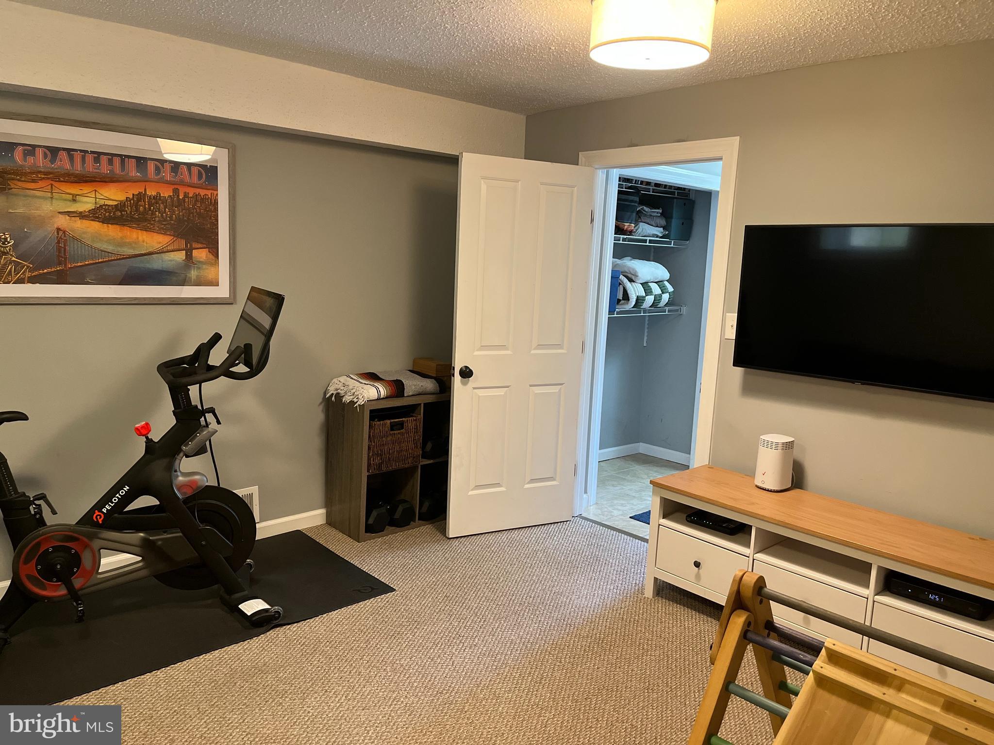 FAIRLINGTON VILLAGES - Residential Lease