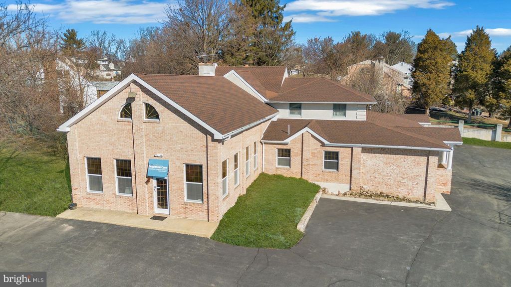 Photo of 2939 W Germantown Pike, NORRISTOWN, PA 19403 (MLS # PAMC2128322)