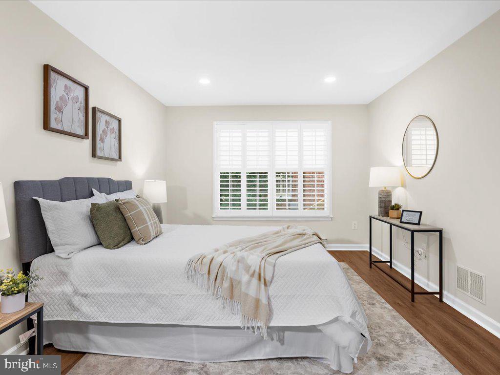 DORSEY SEARCH - Residential