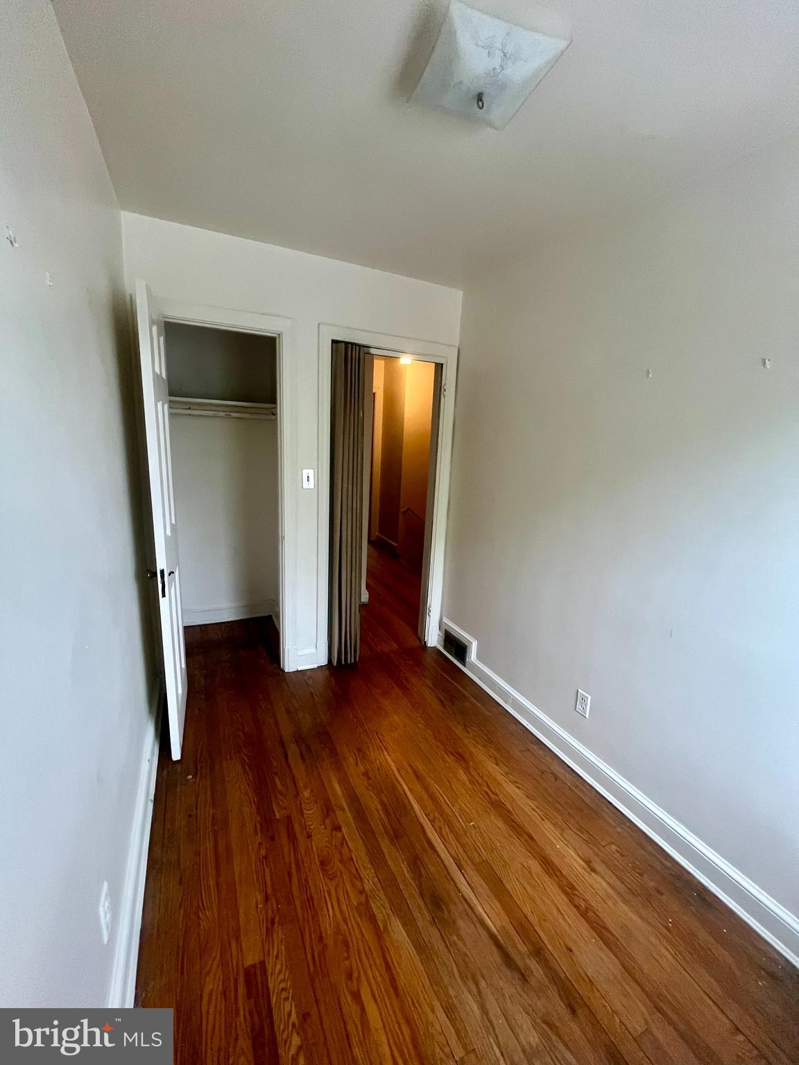 28 HAWAII AVENUE NE