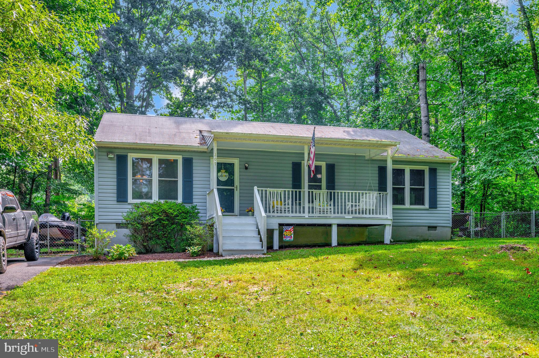 LAKE CAROLINE - Residential