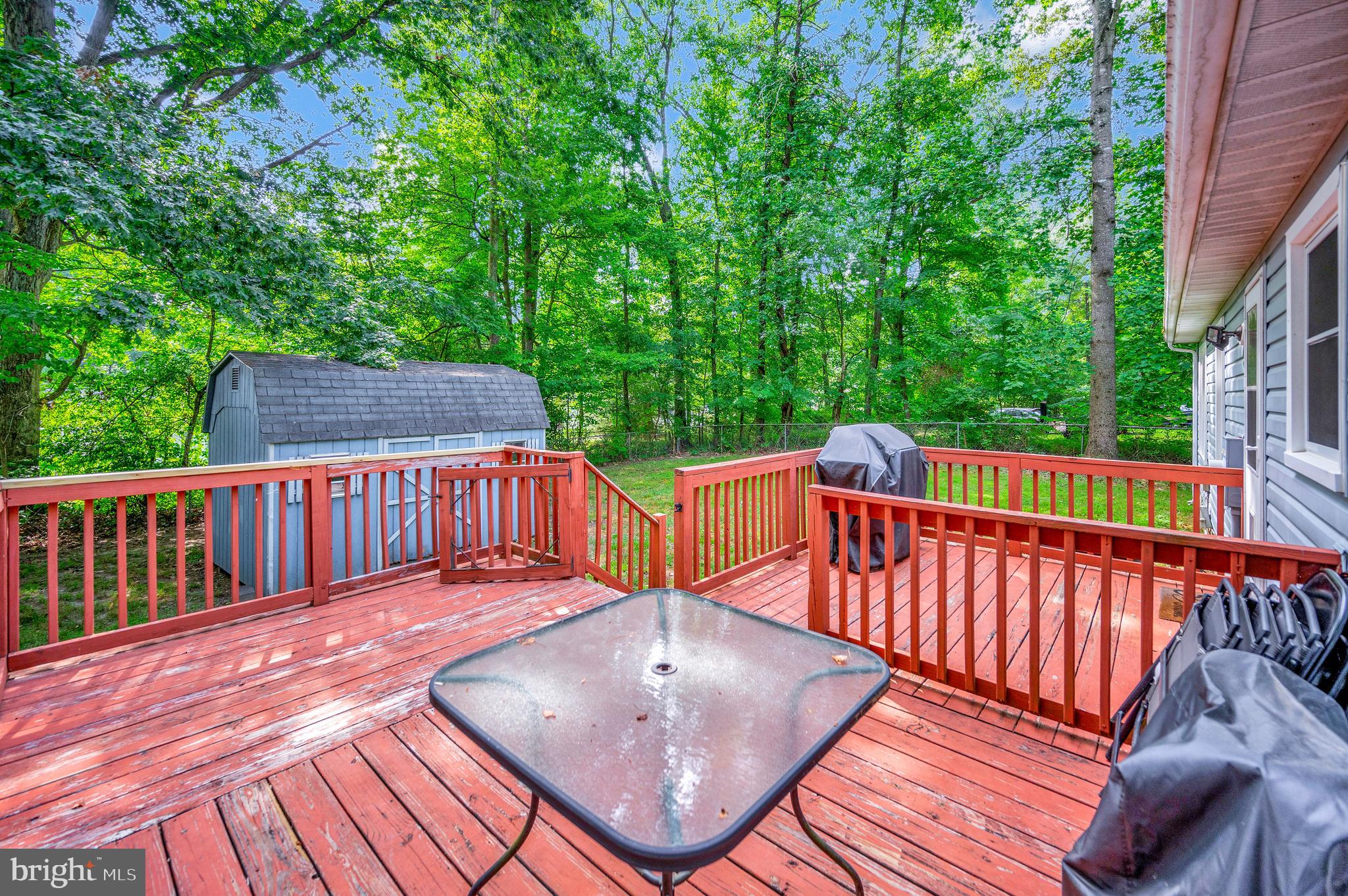 LAKE CAROLINE - Residential