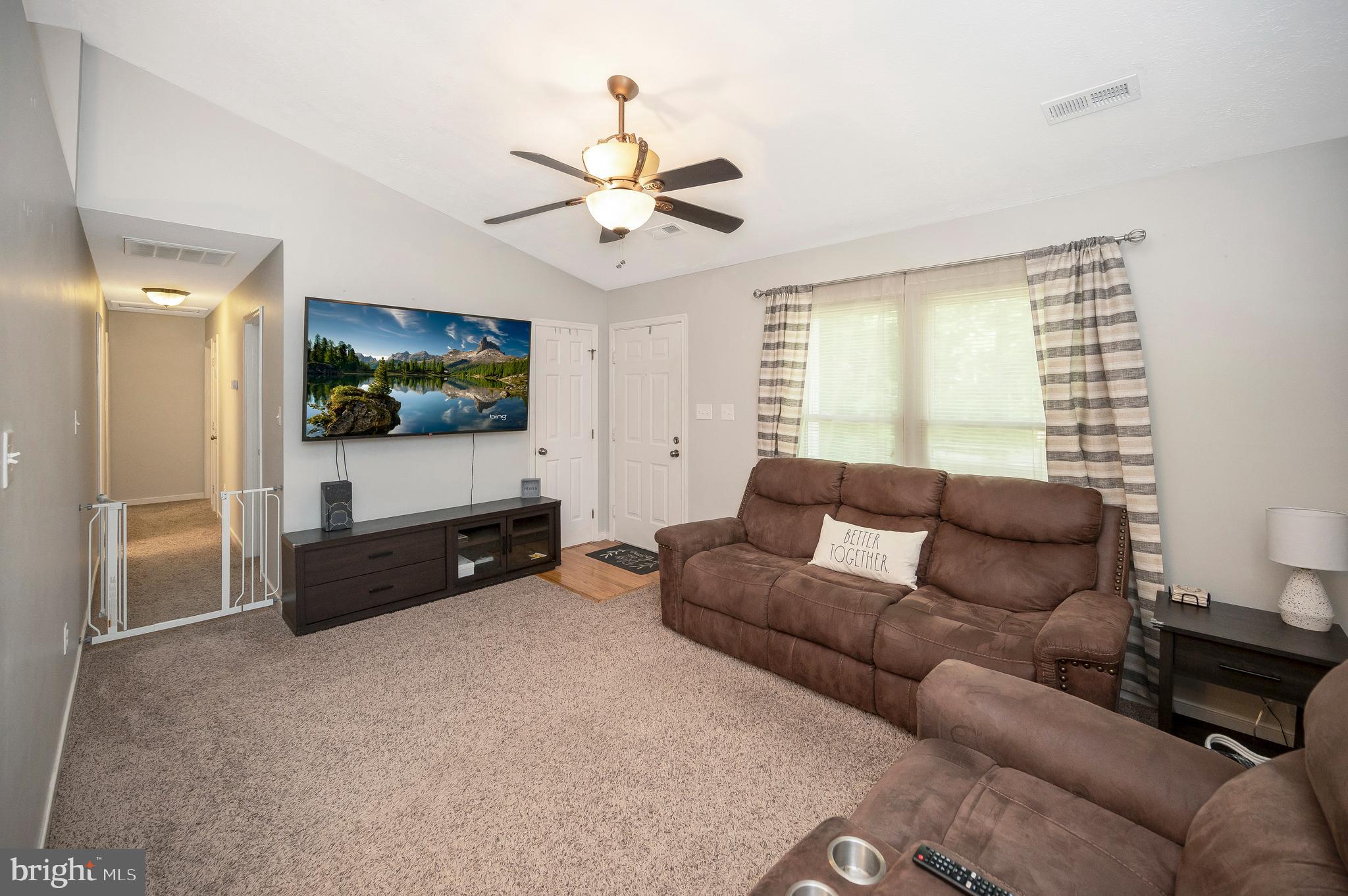 LAKE CAROLINE - Residential