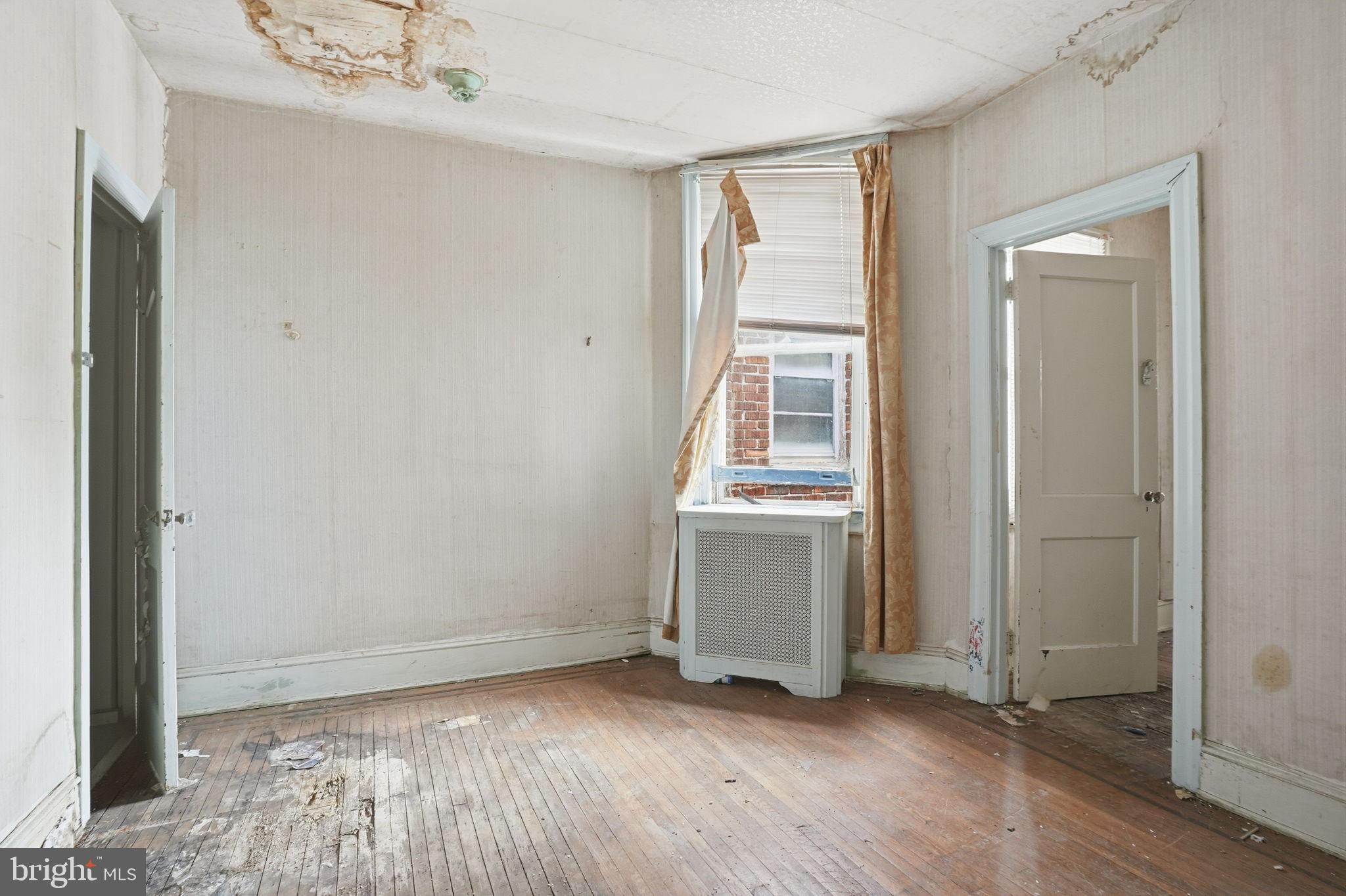 GERMANTOWN (EAST) - Residential