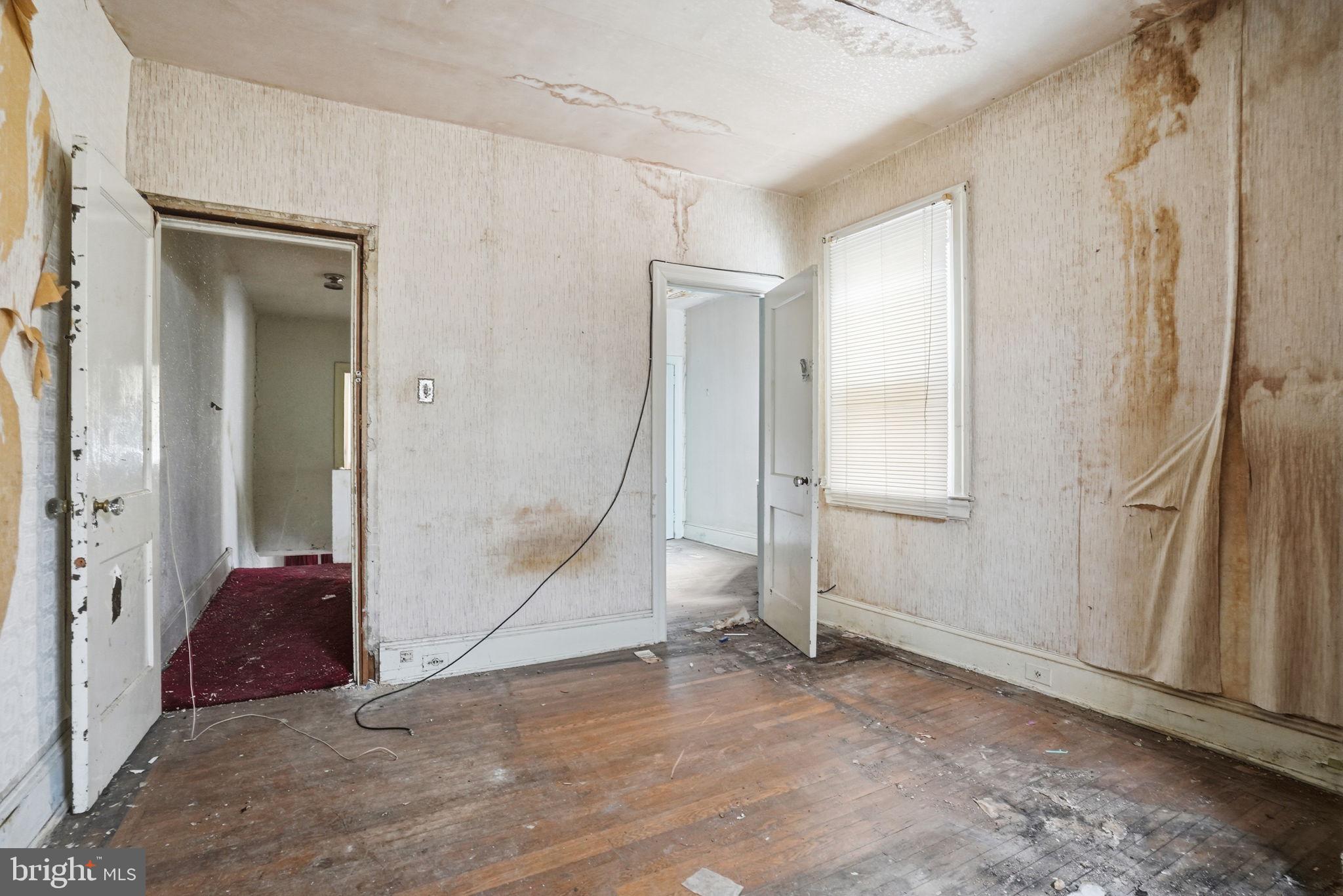 GERMANTOWN (EAST) - Residential