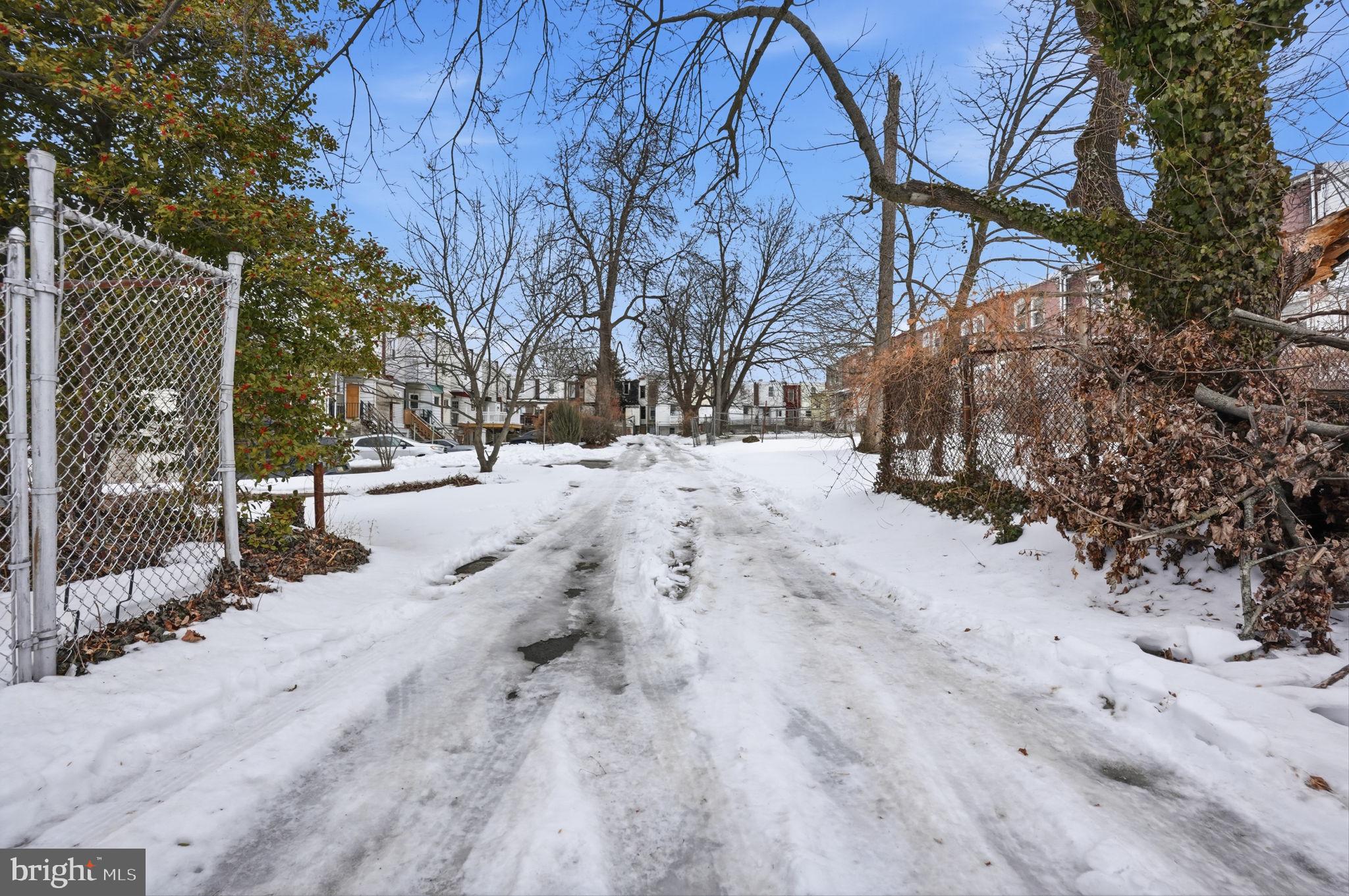 GERMANTOWN (EAST) - Residential